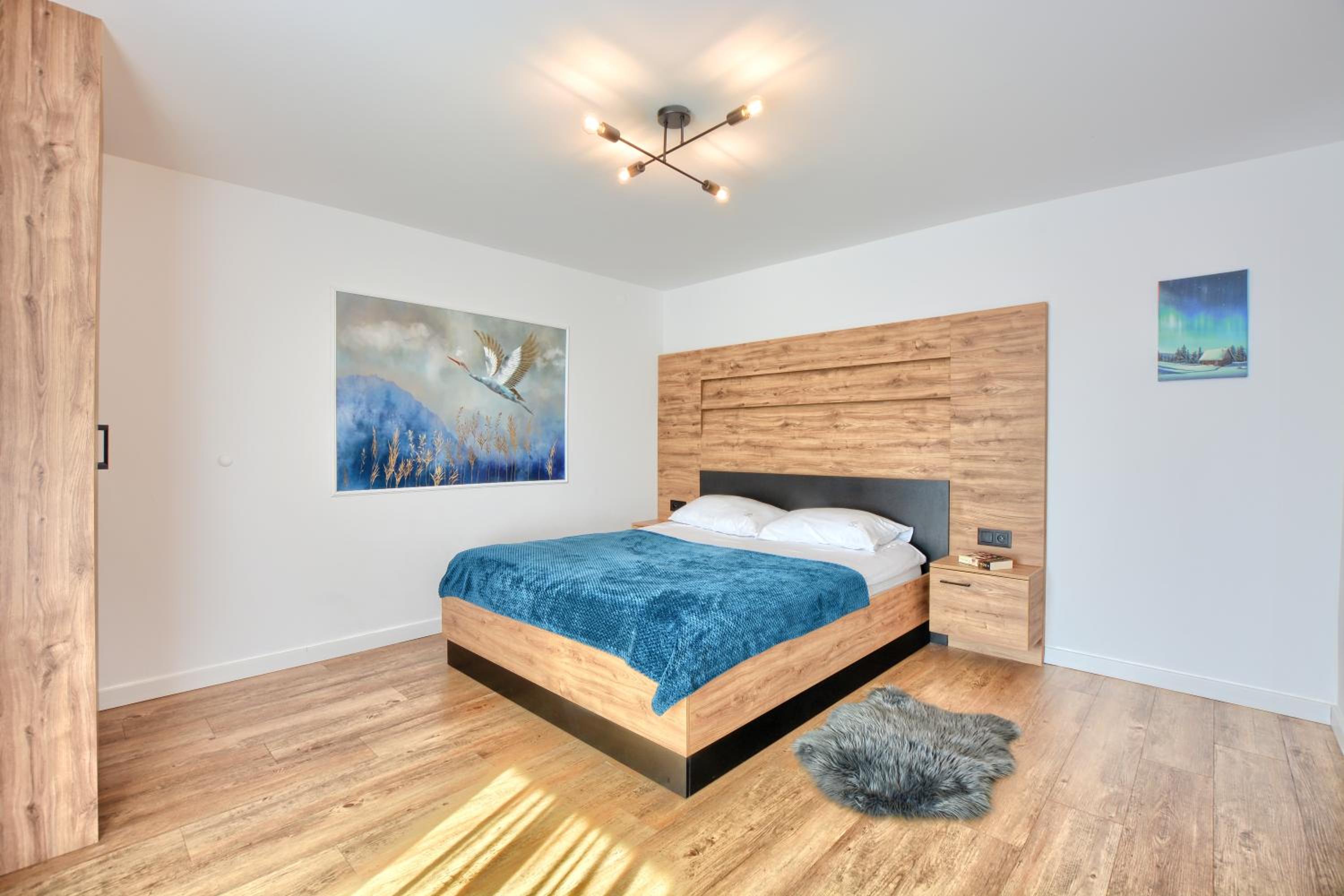 One-Bedroom Apartment with Terrace