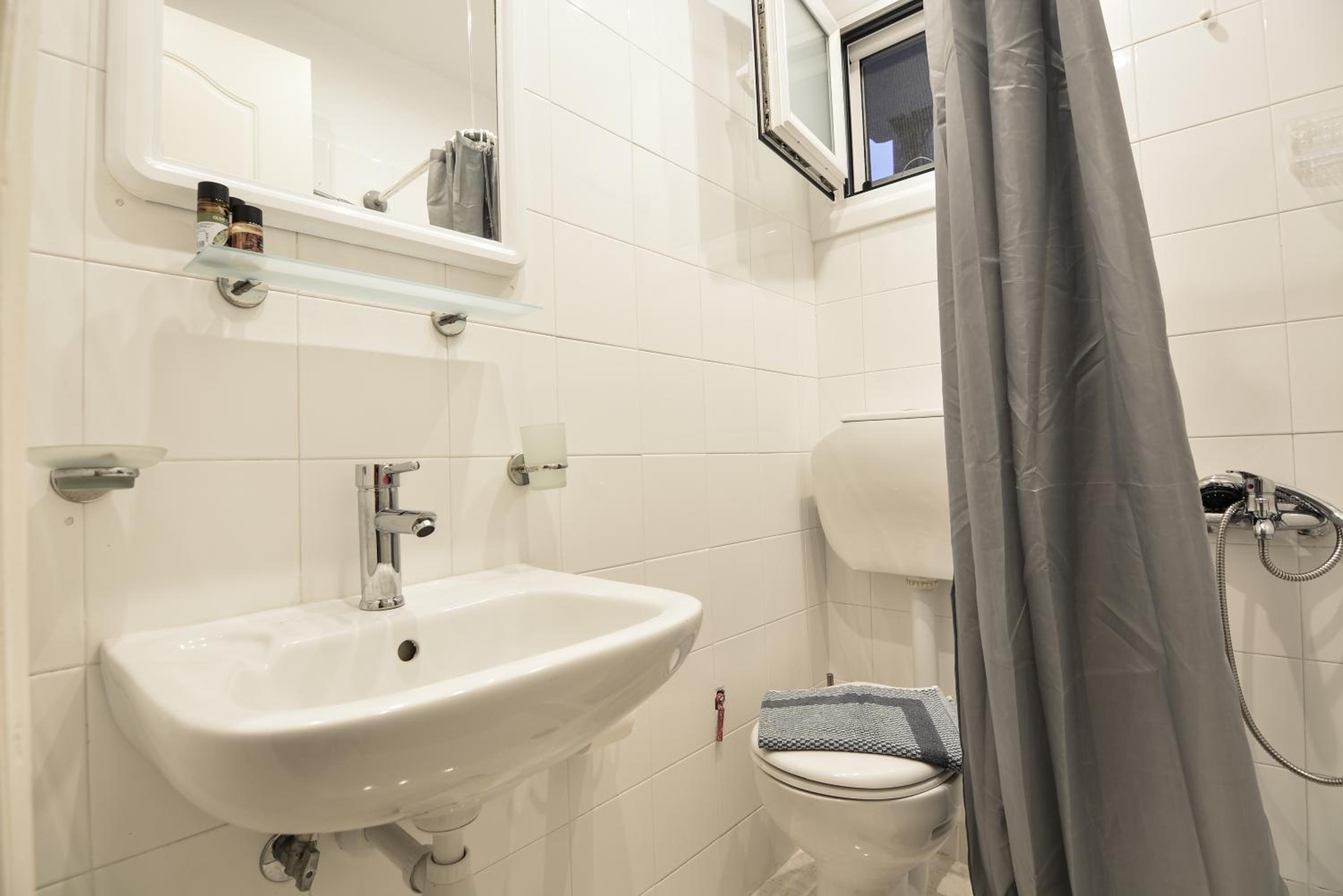 Double or Twin Room with Side Sea View photo 2