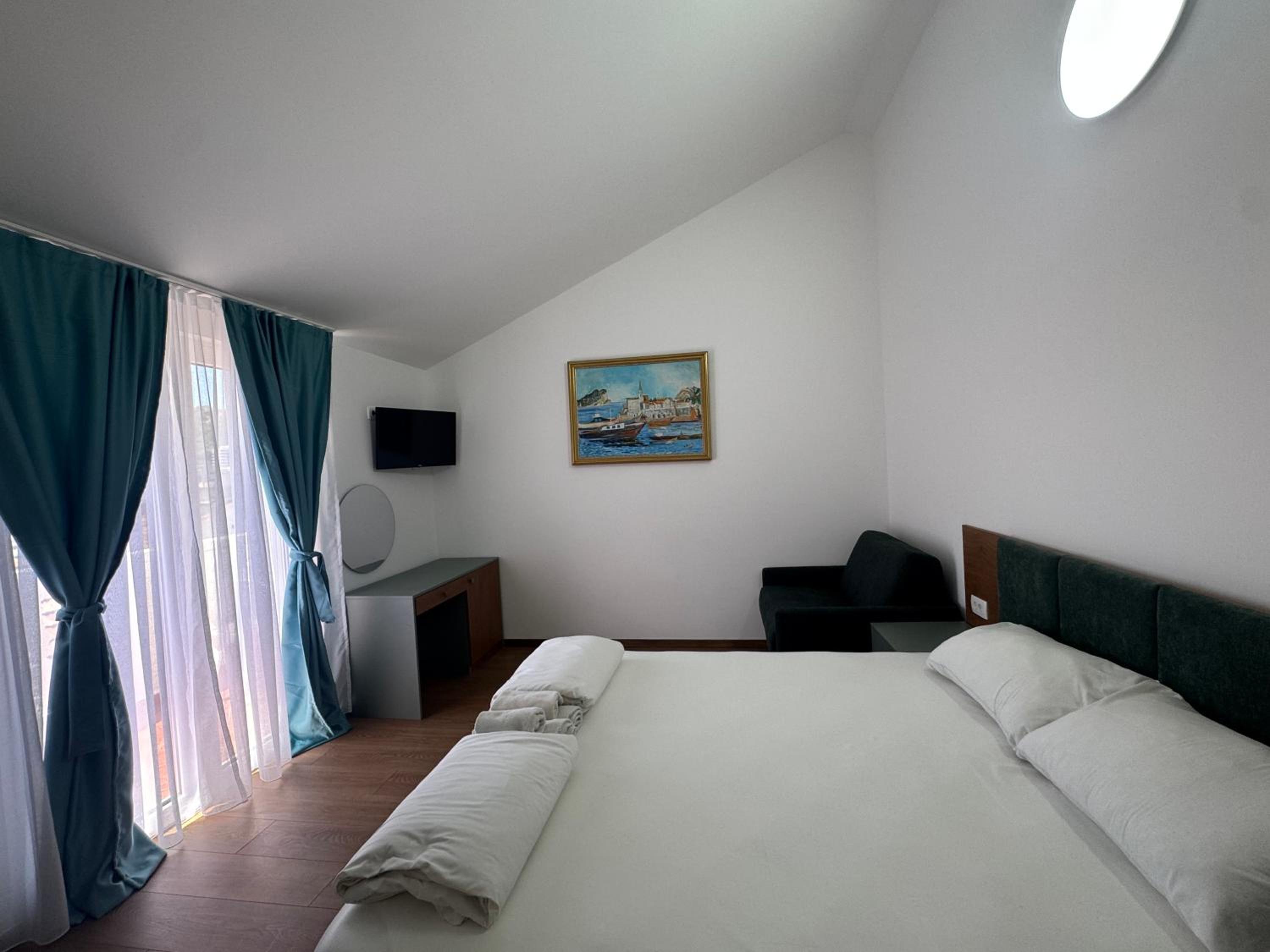 Deluxe Double Room with Balcony