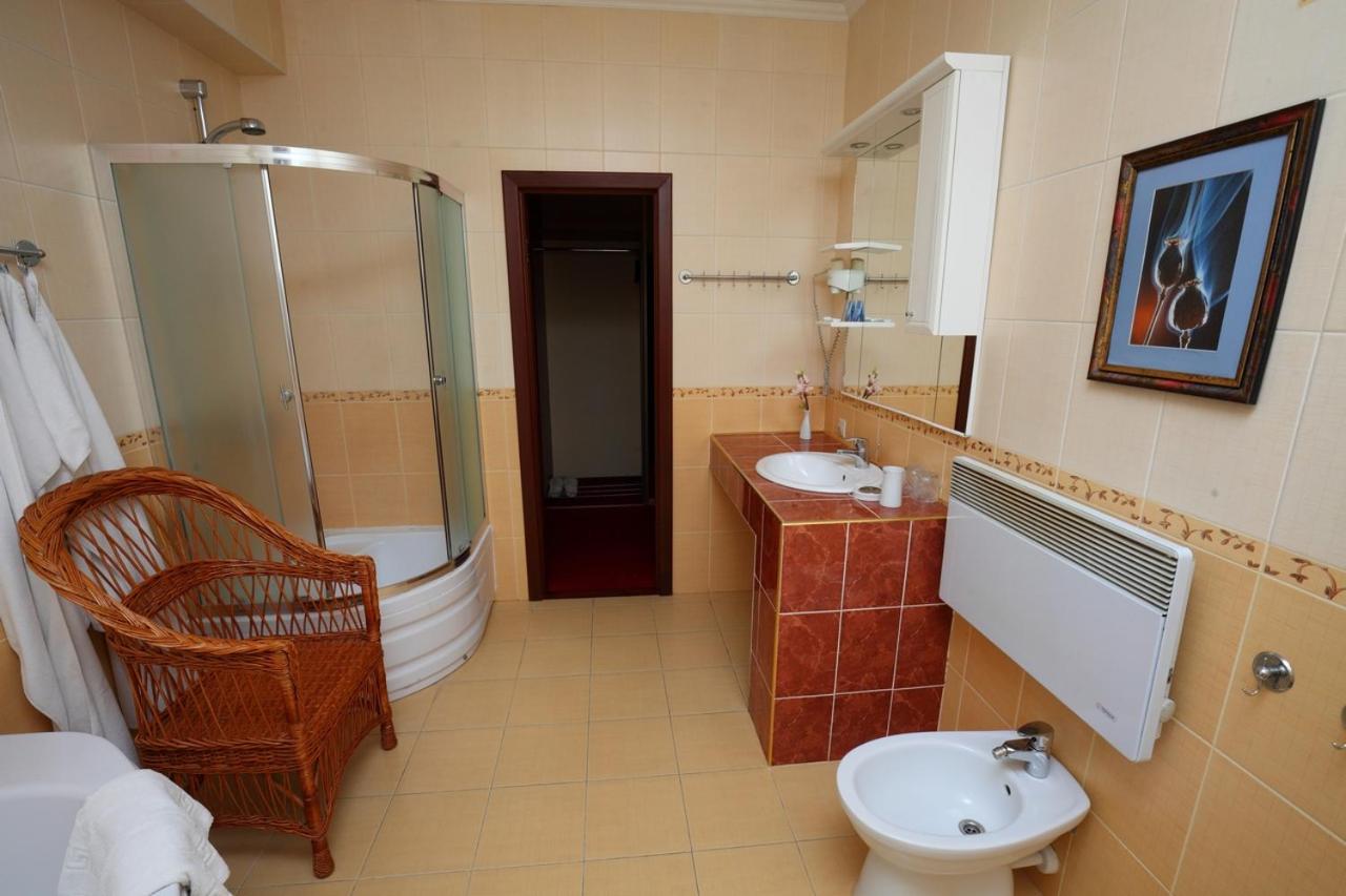 Deluxe Suite photo 3
