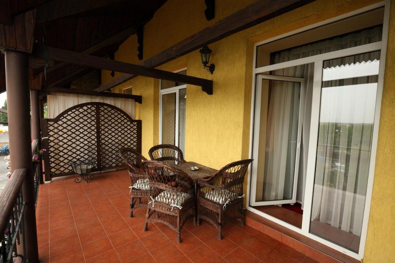 Suite with Balcony photo 2