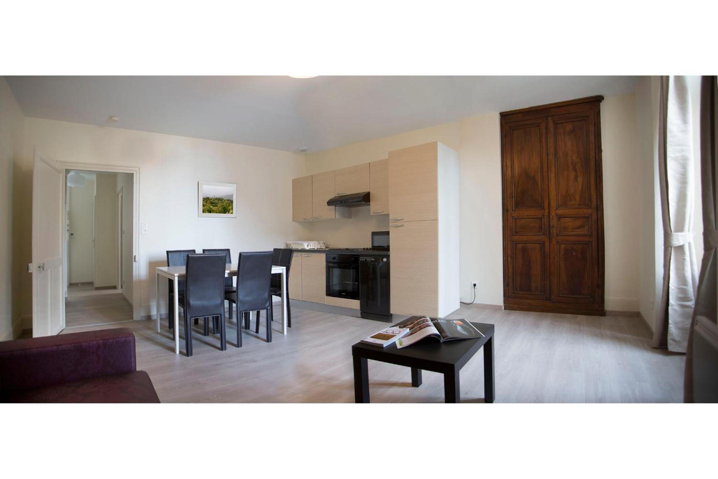 One-Bedroom Apartment