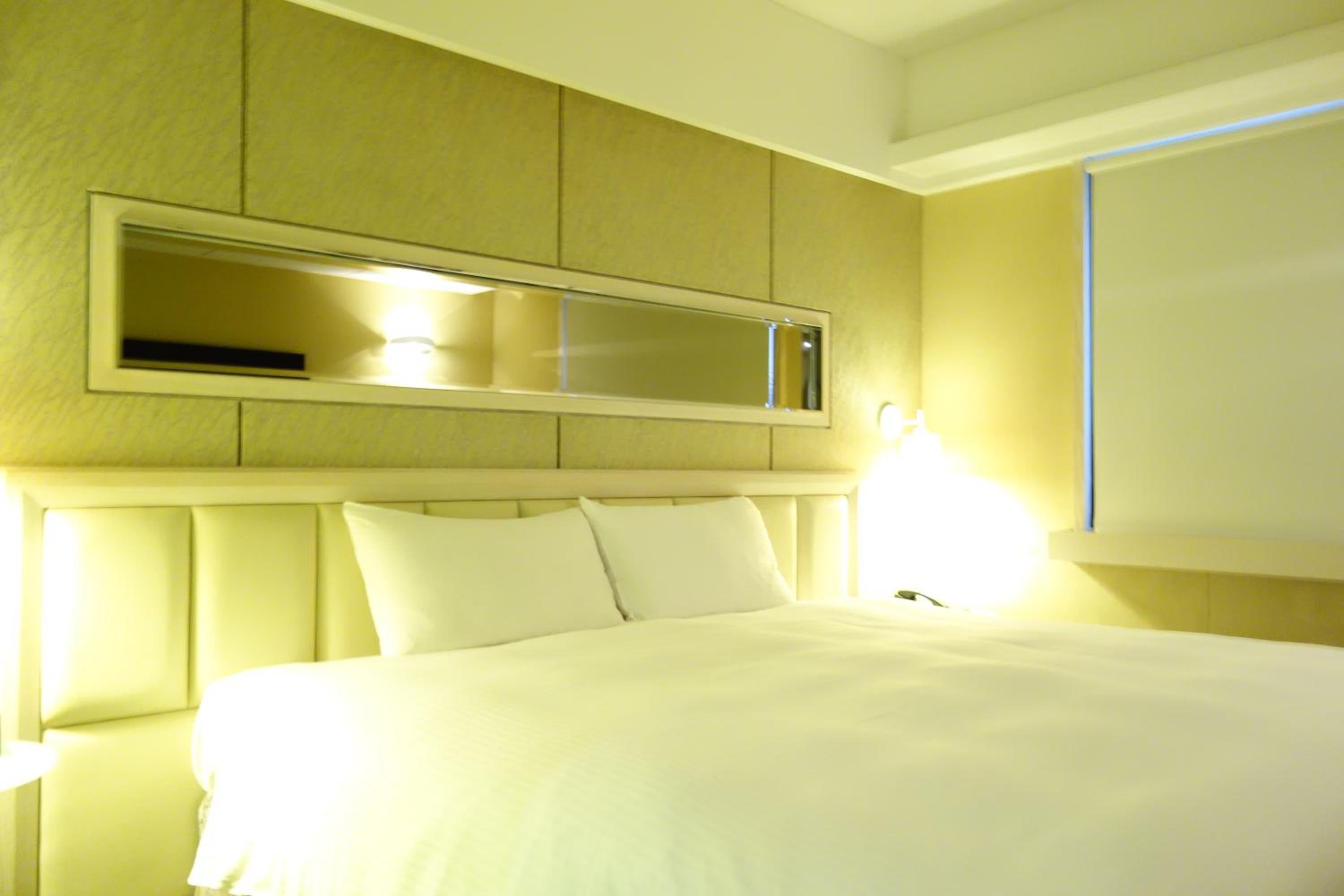 Standard Double Room - Photo 7
