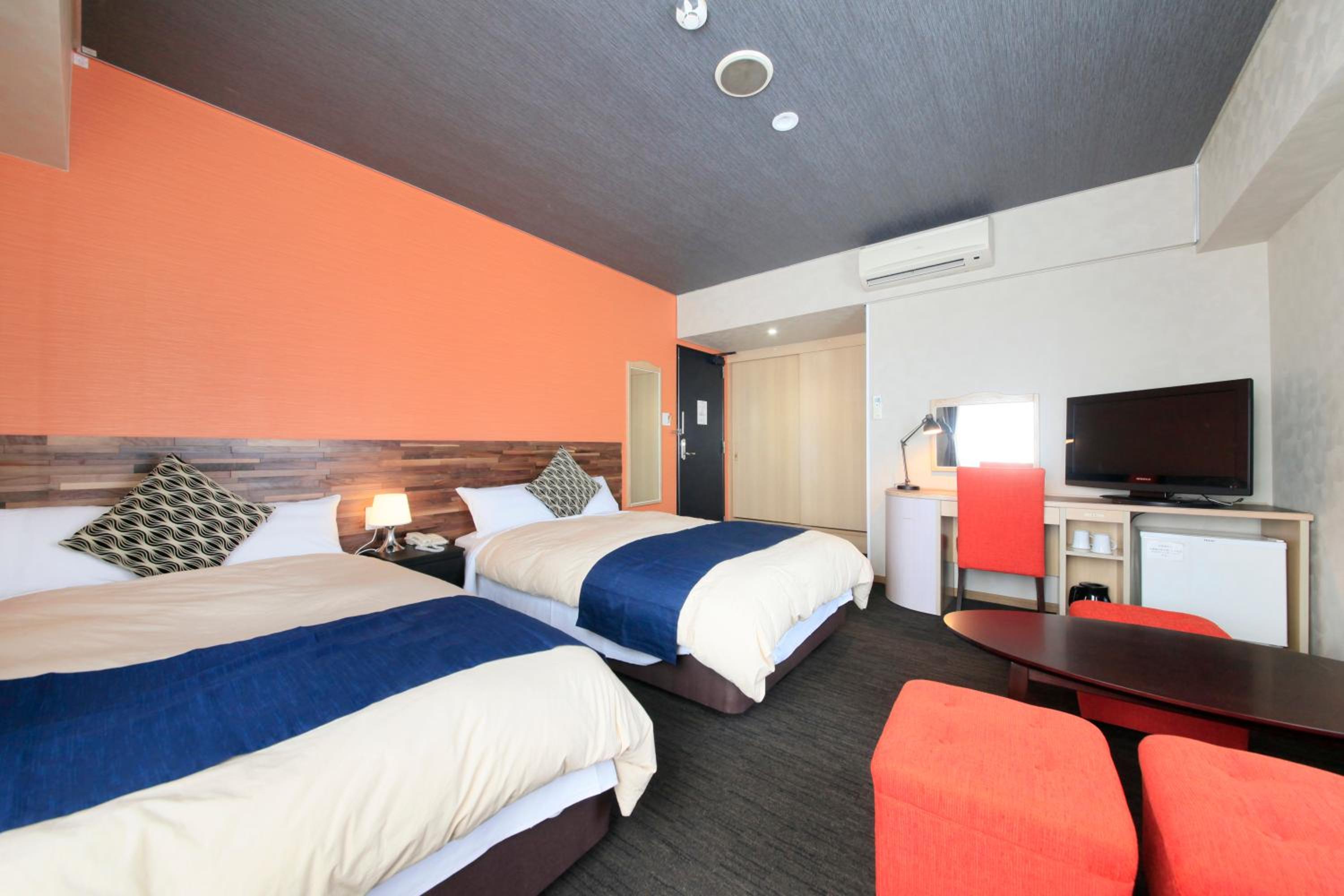 Standard Twin Room photo 3