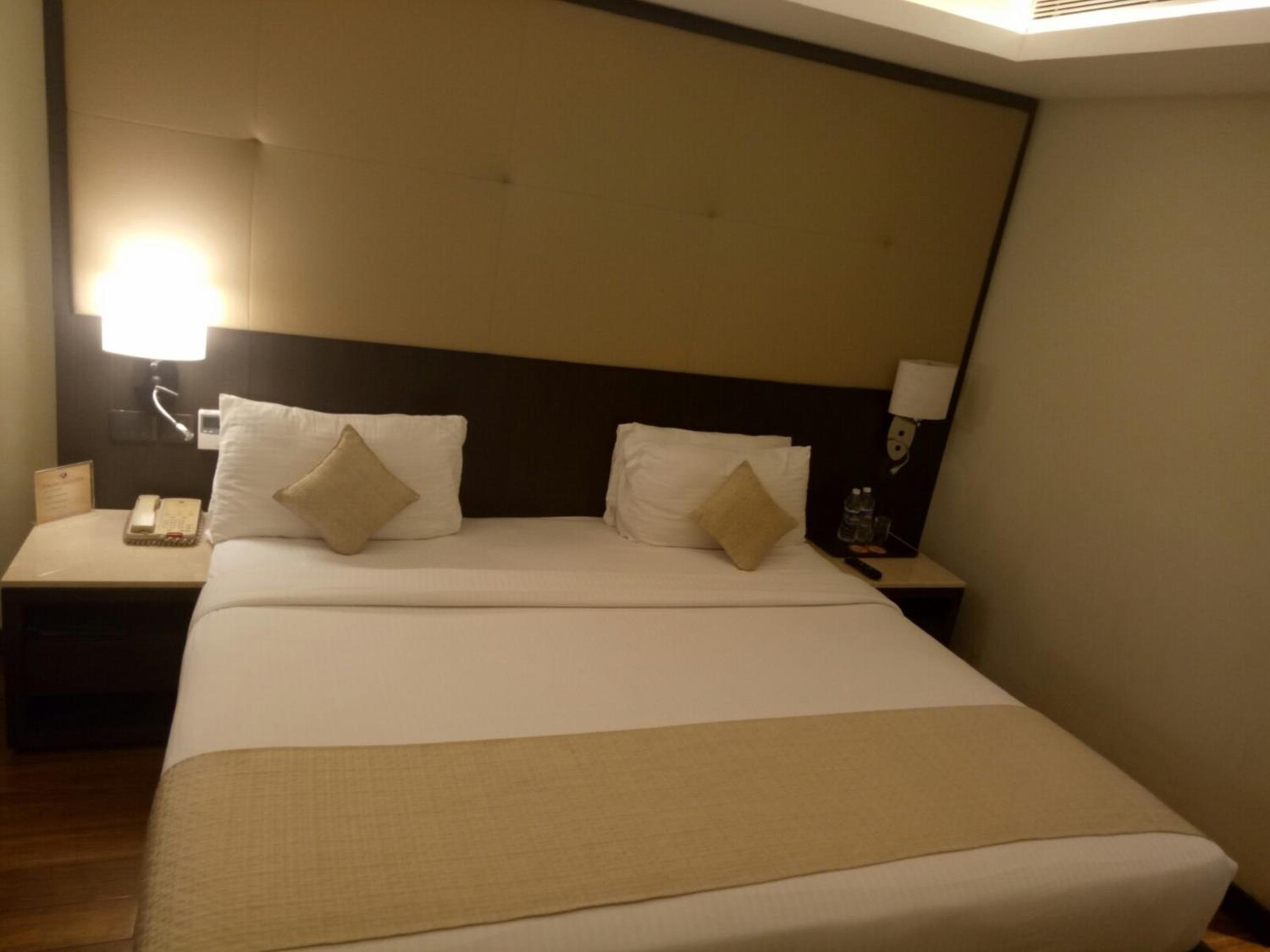 Club Double or Twin Room photo 2