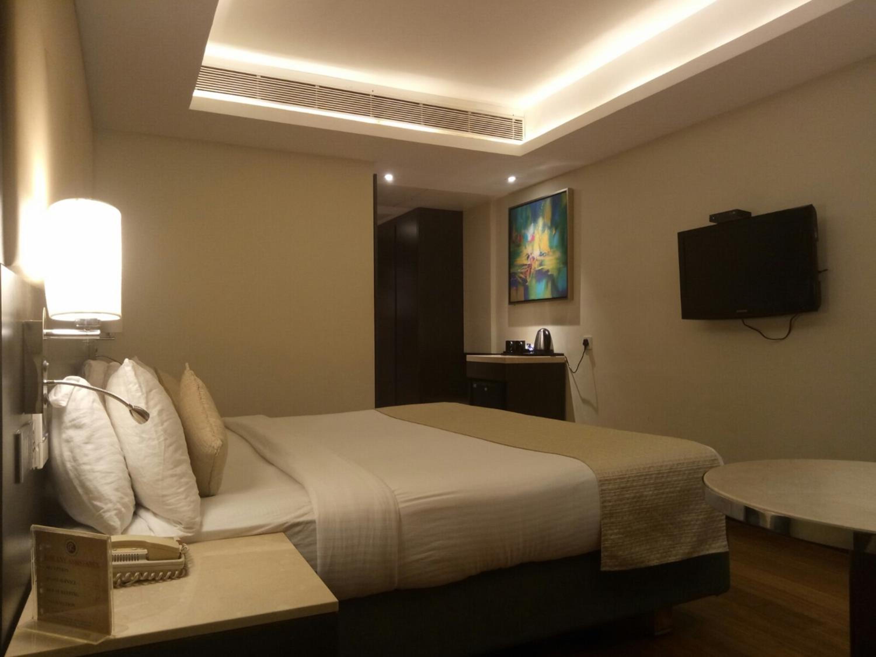 Club Double or Twin Room photo 2
