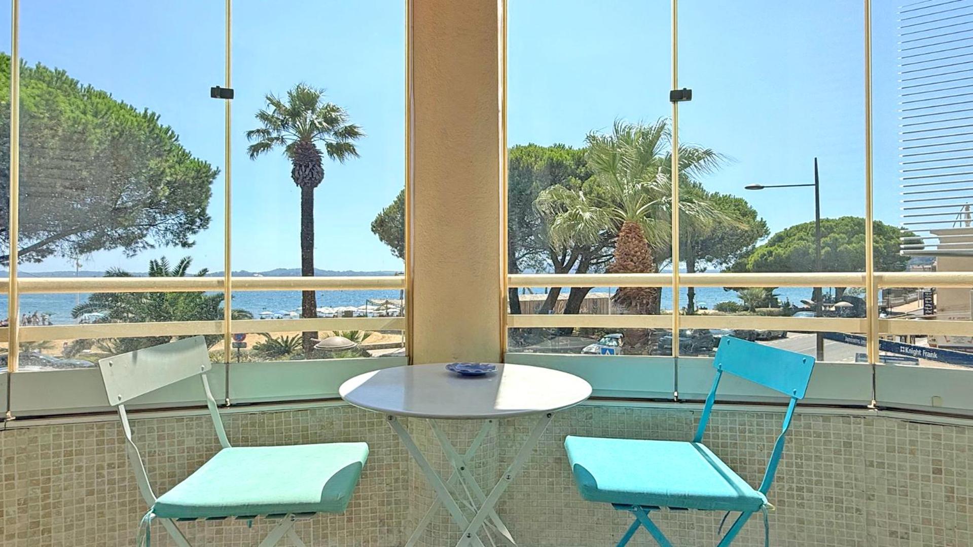 One-Bedroom Apartment with Sea View