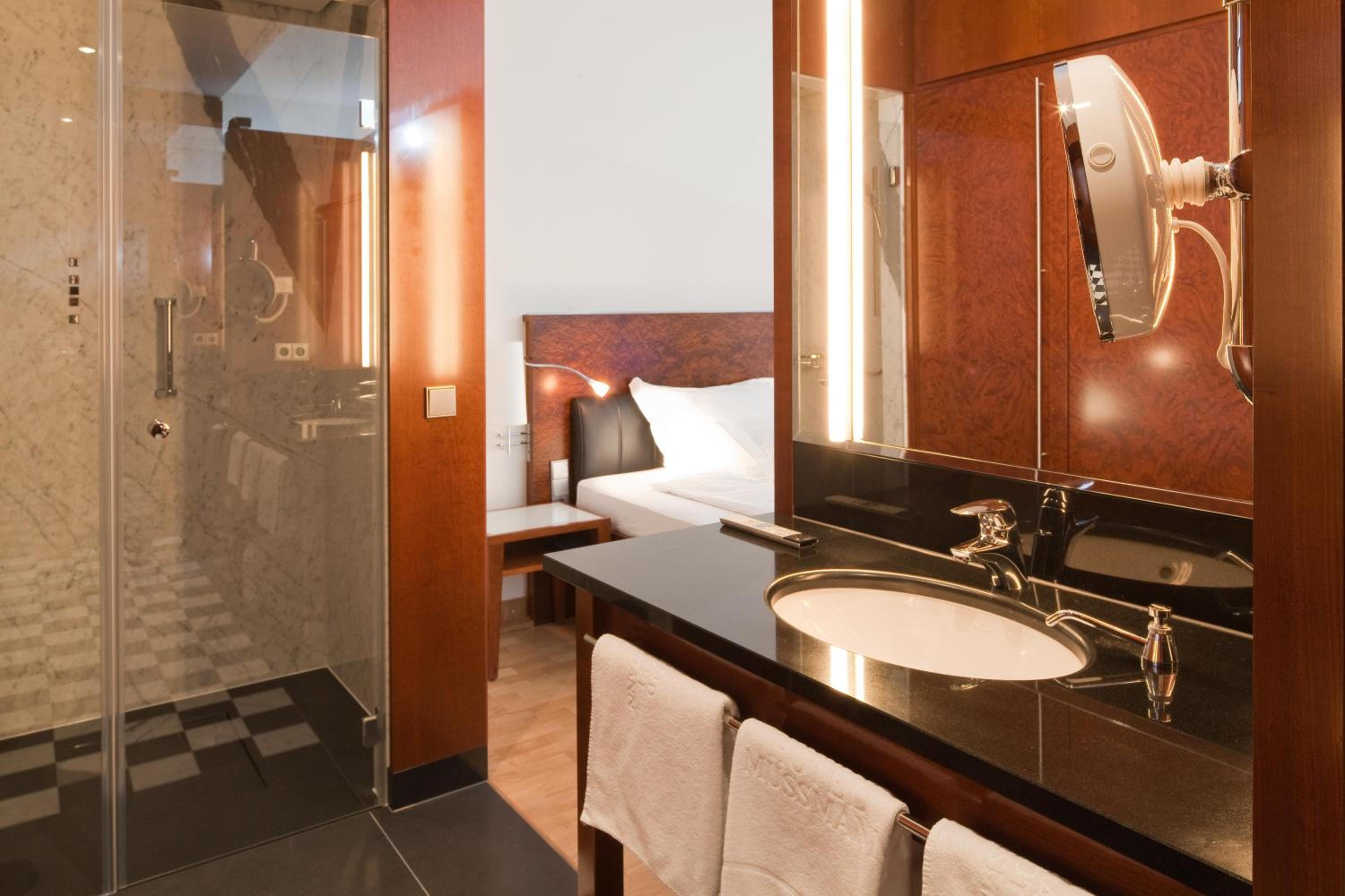 Superior Double Room - Photo 3
