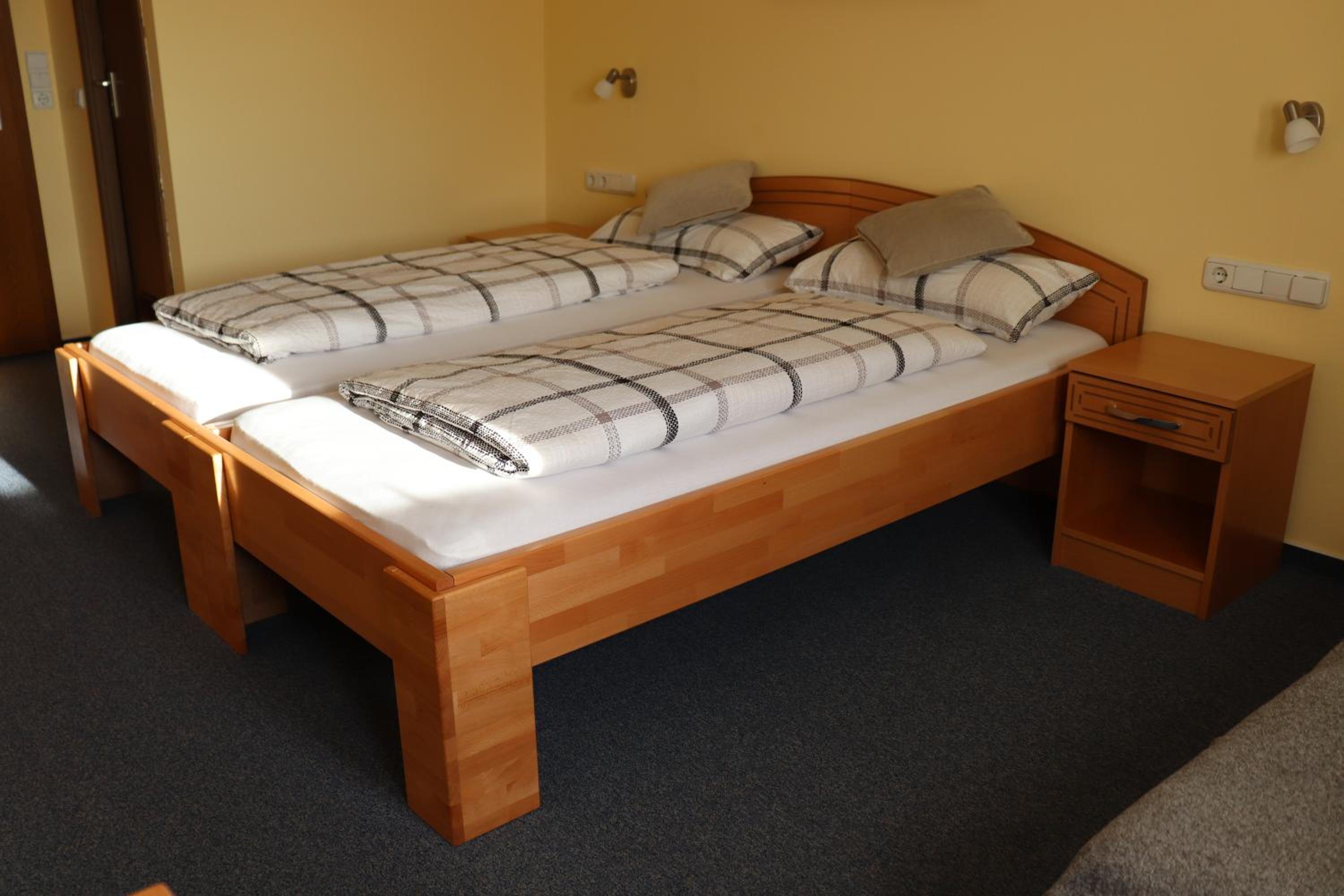 Double Room - Photo 2
