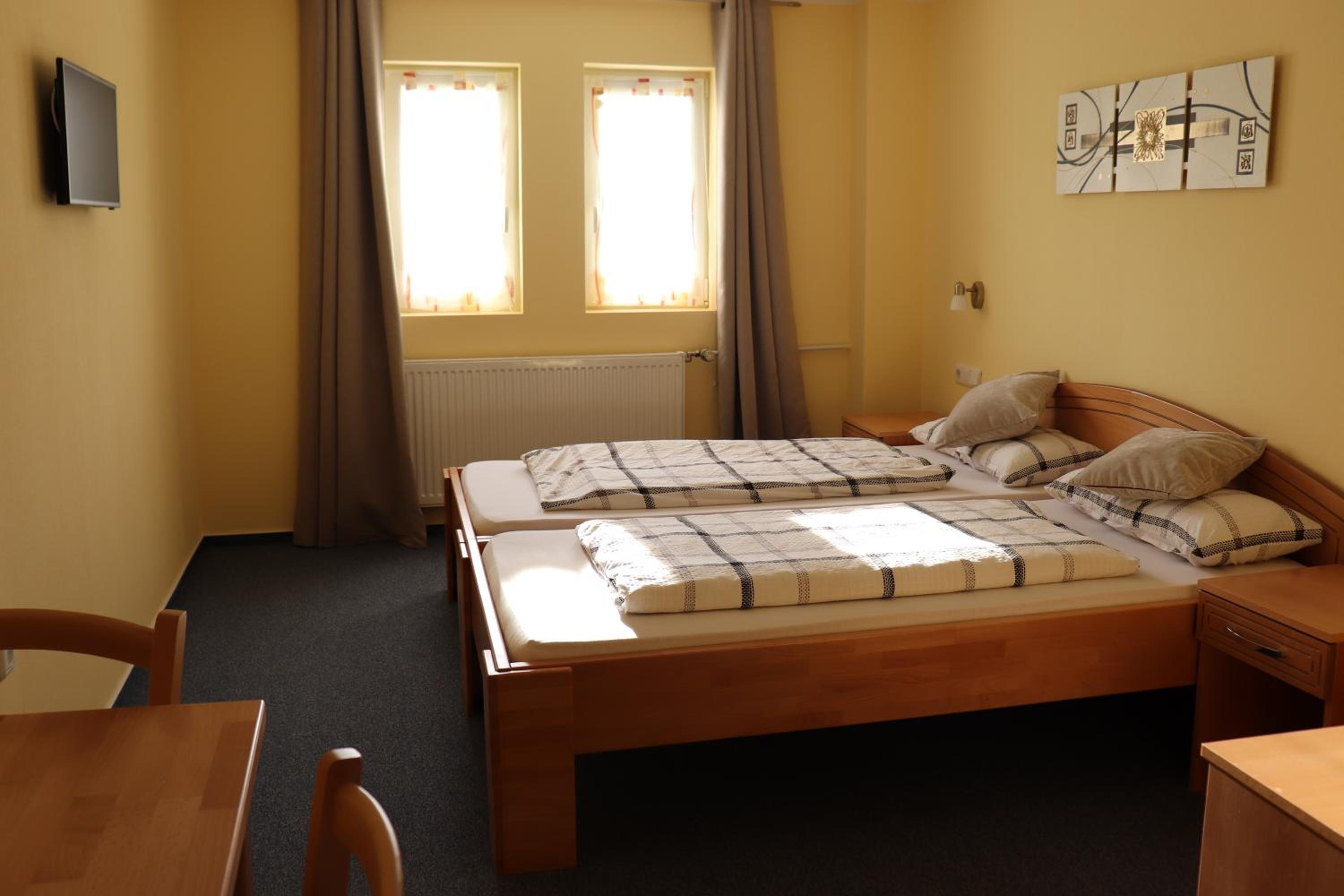 Double Room - Photo 3