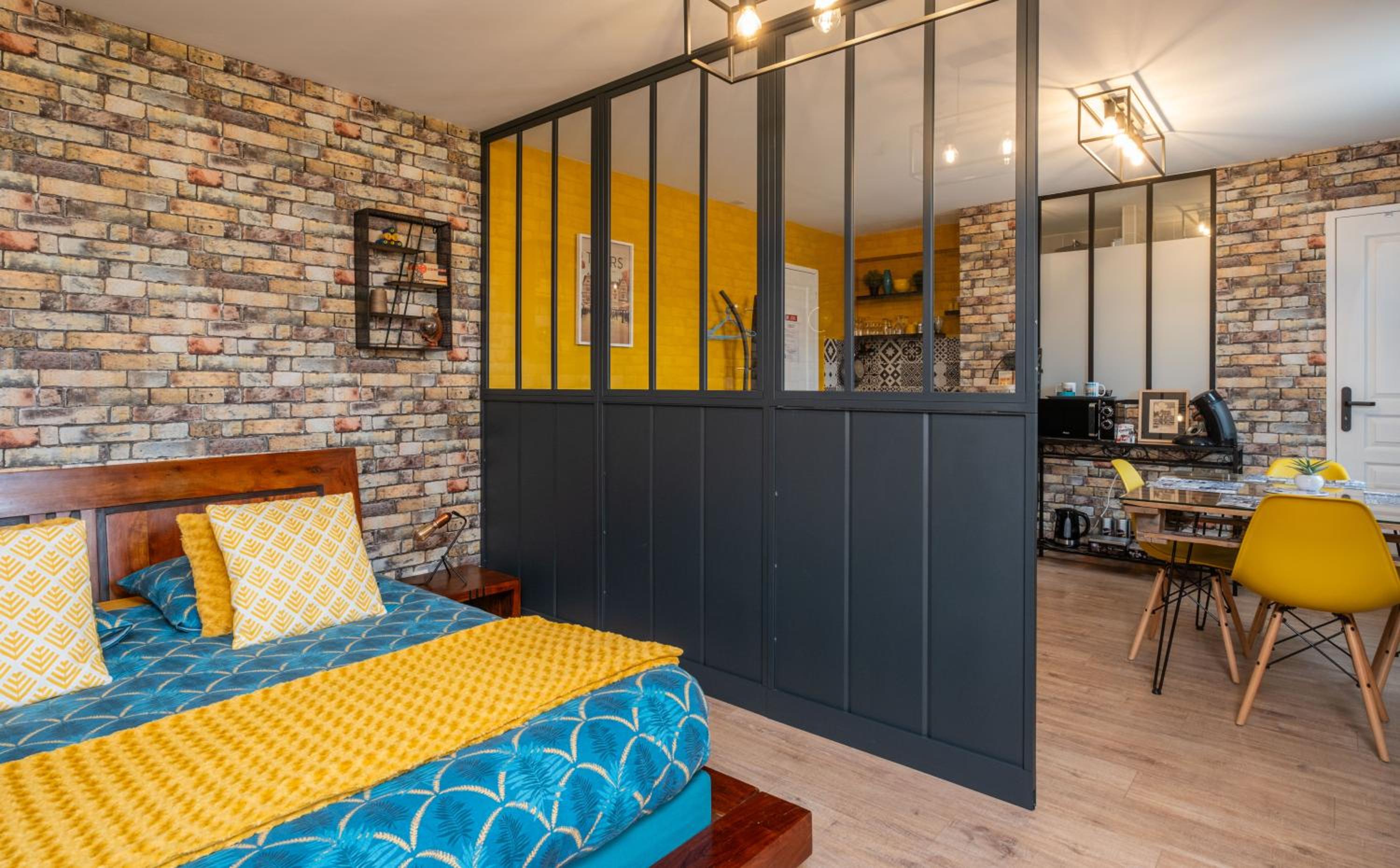Studio Apartment