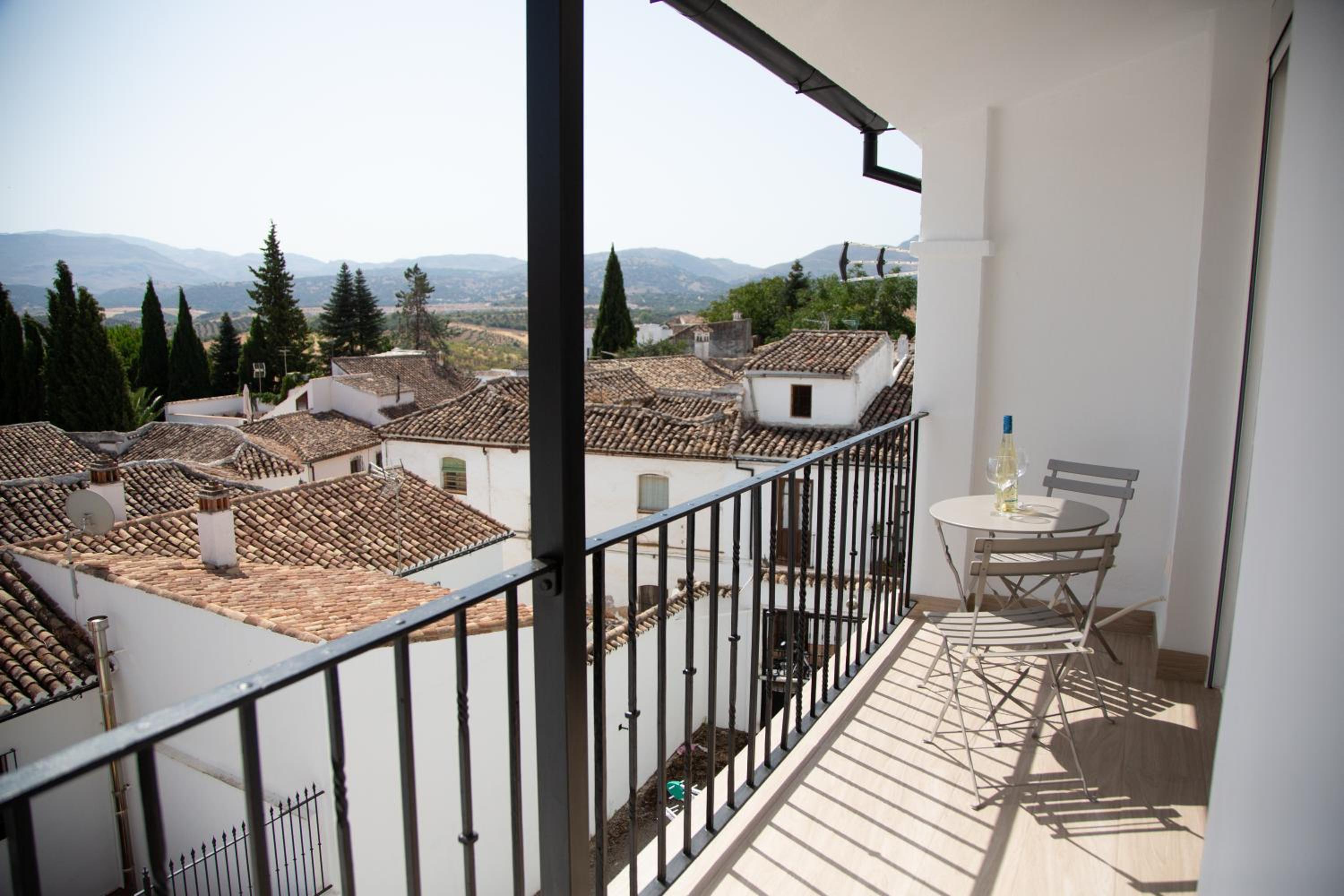 Apartment - Photo 32