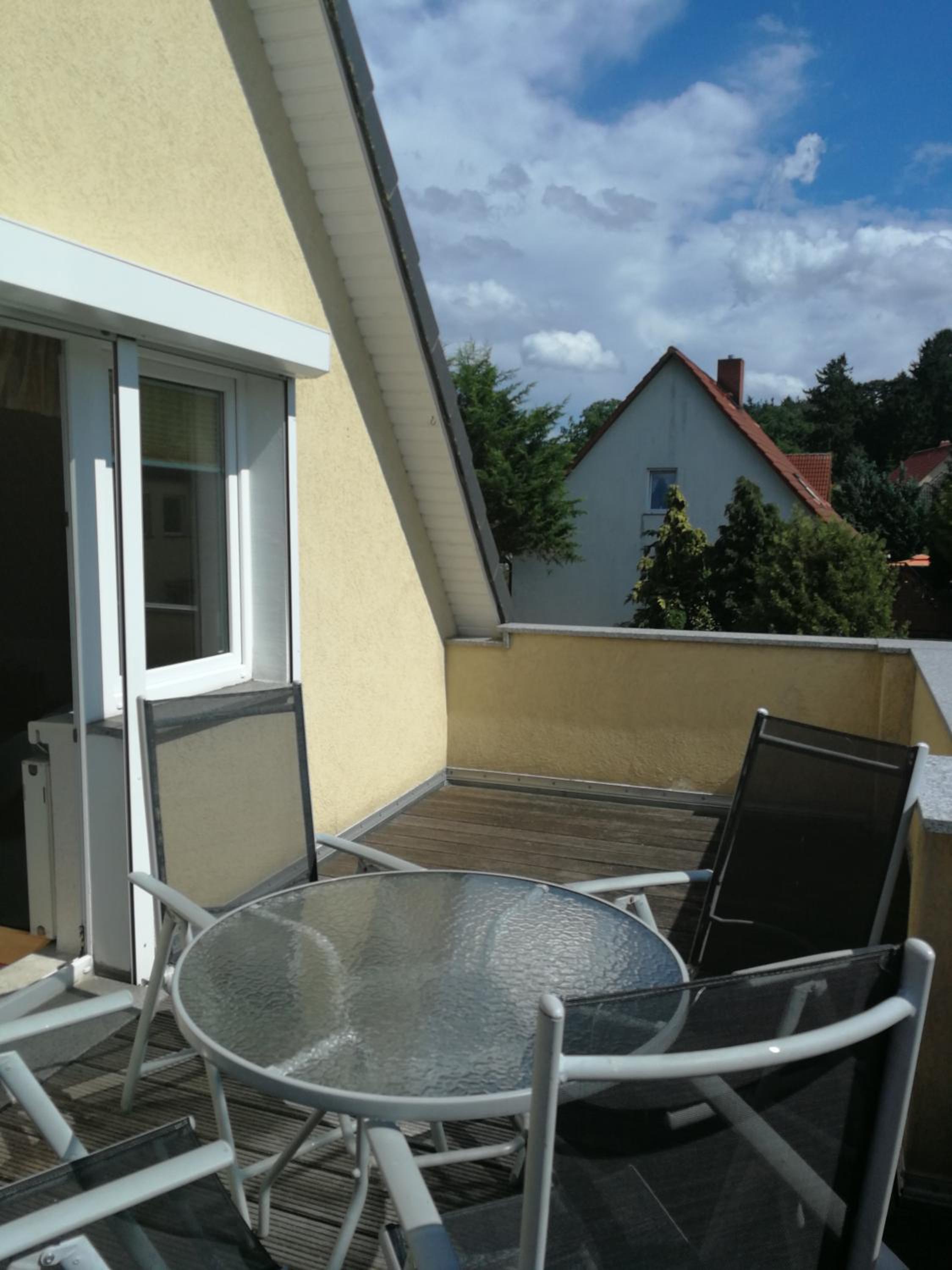 Apartment with Balcony photo 3