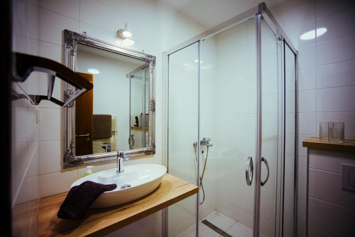 Deluxe Double or Twin Room with Garden View