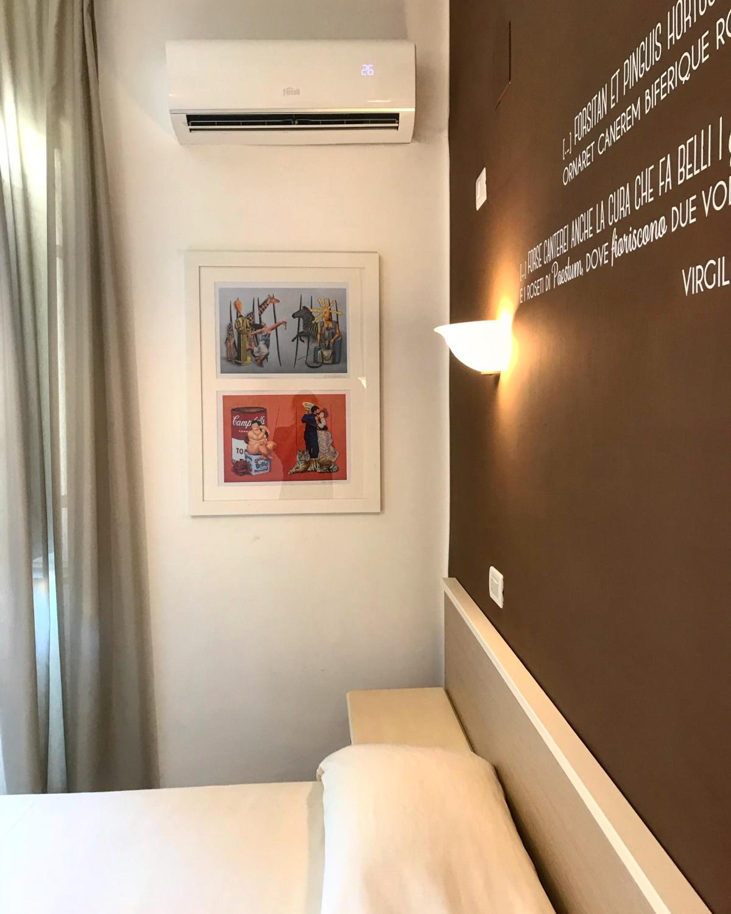 Double Room - Photo 2
