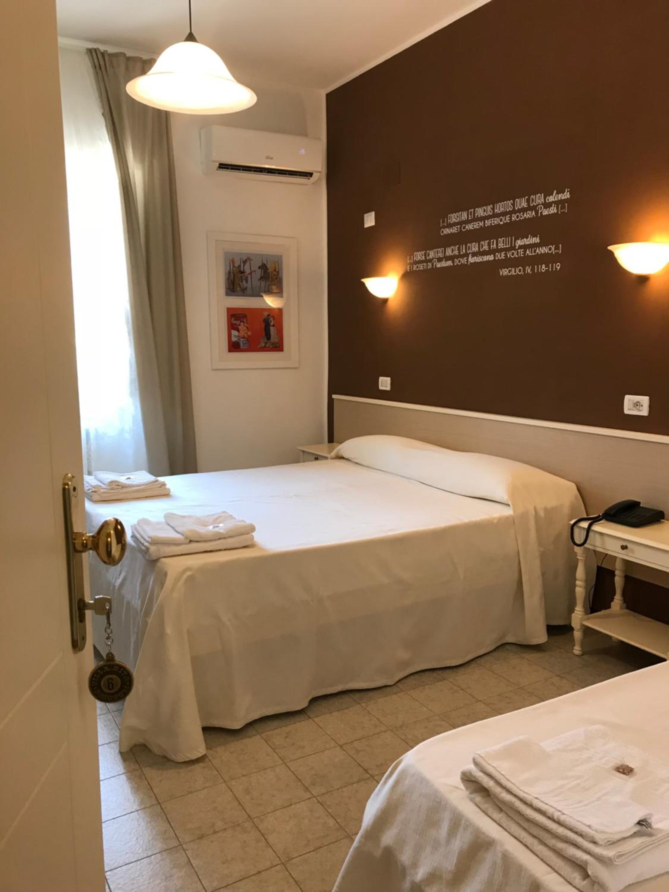 Triple Room - Photo 5