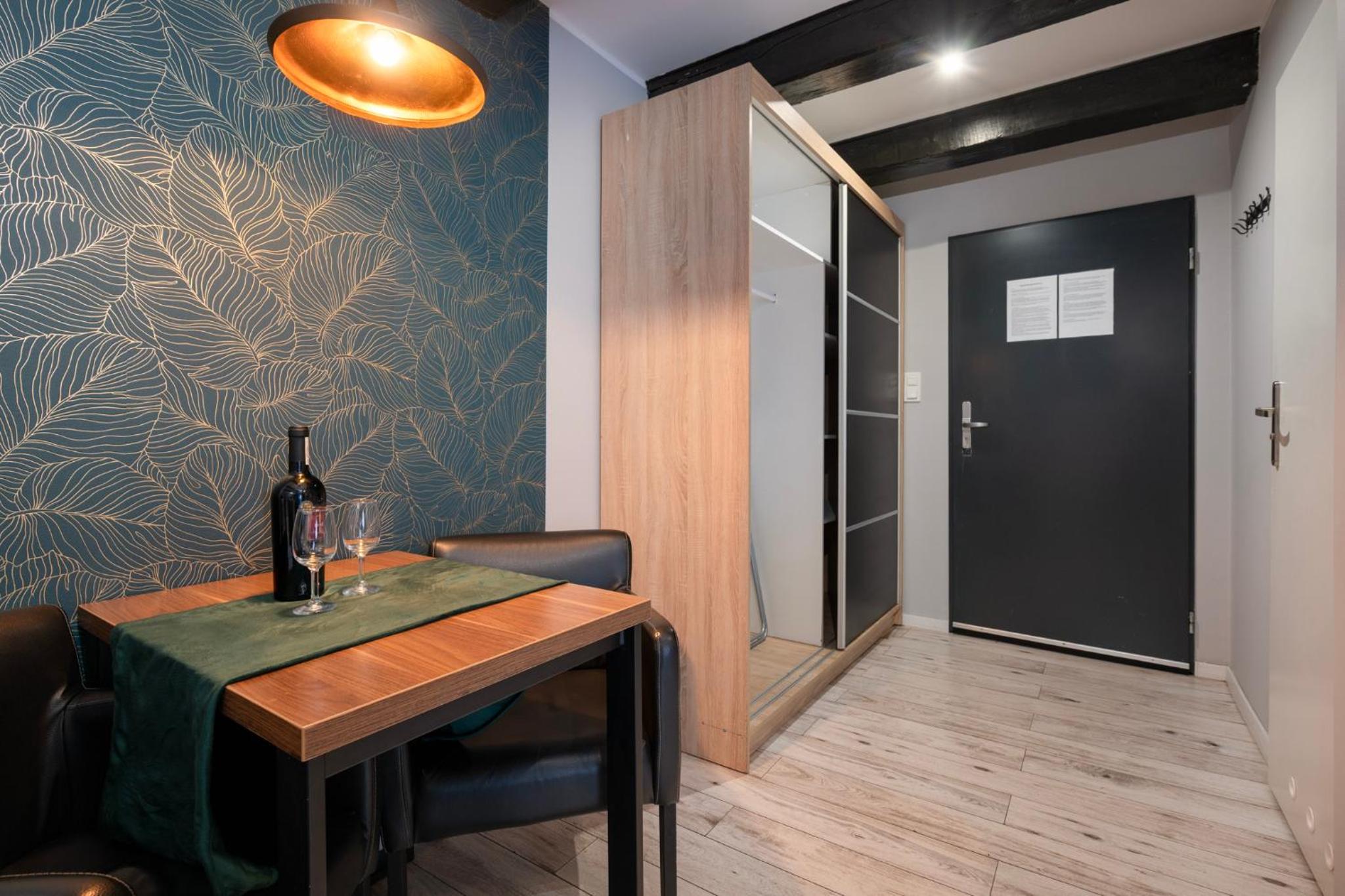 Studio Apartment