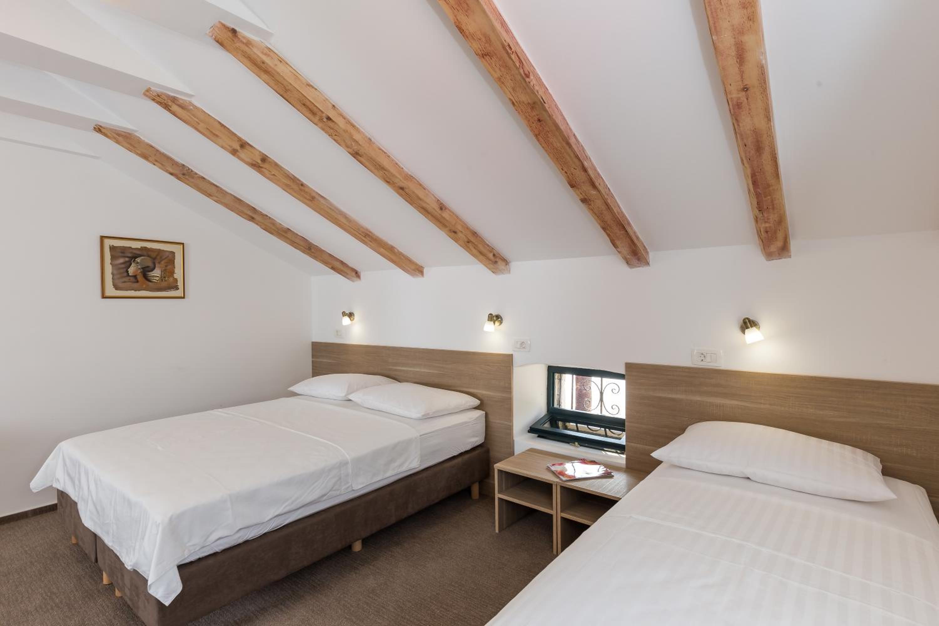 Dreibettzimmer