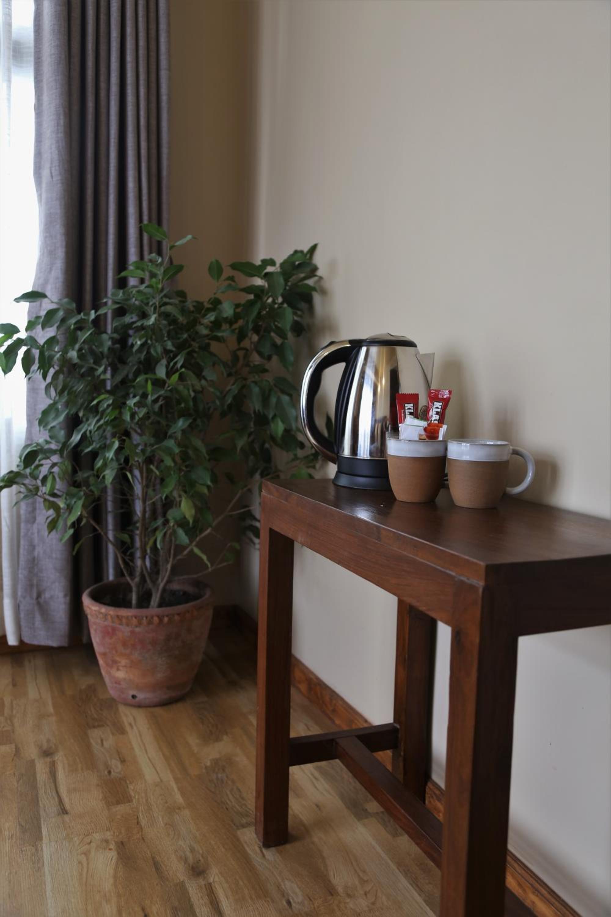Standard King Room photo 3
