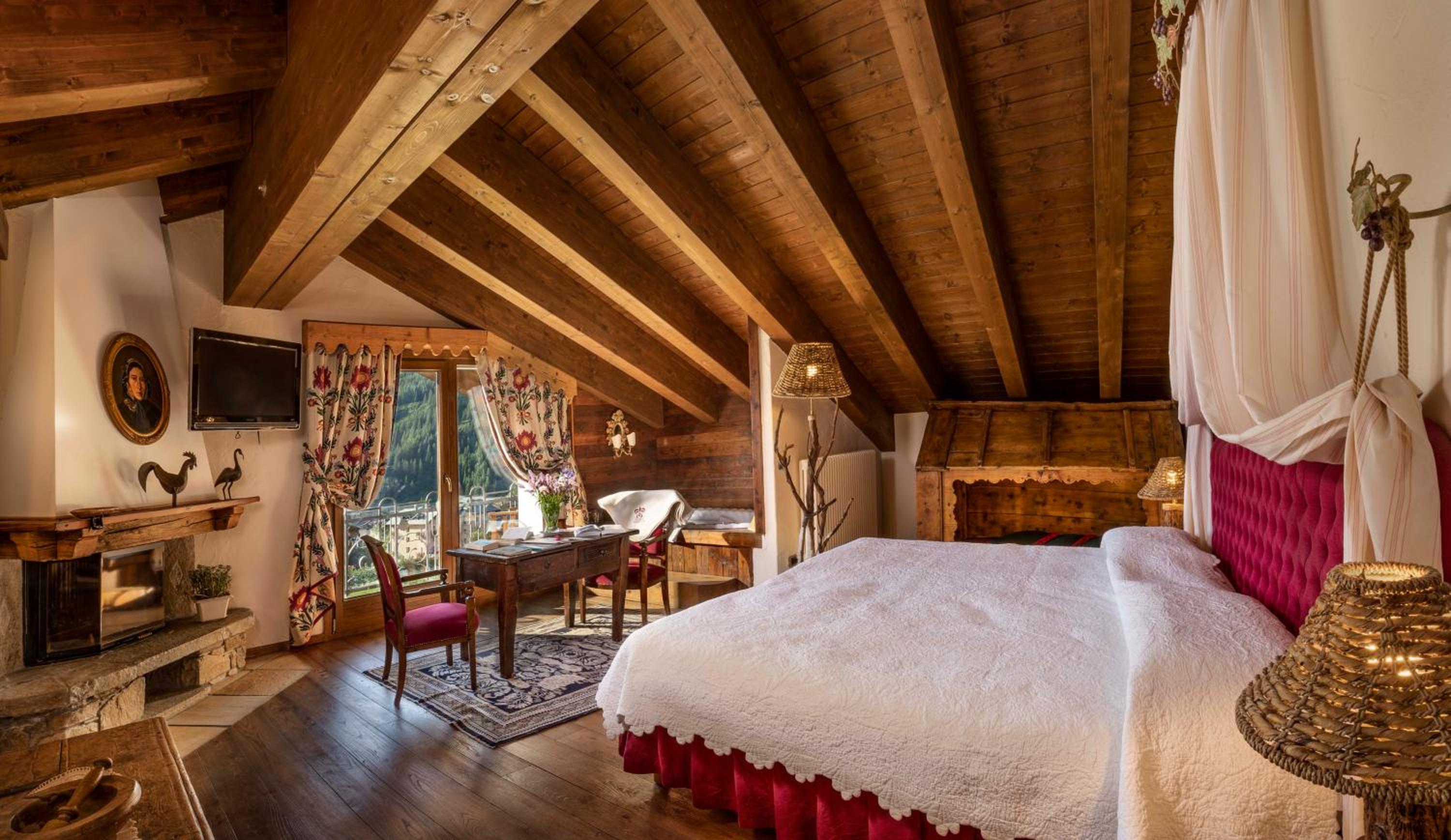 Suite with Balcony - Photo 1