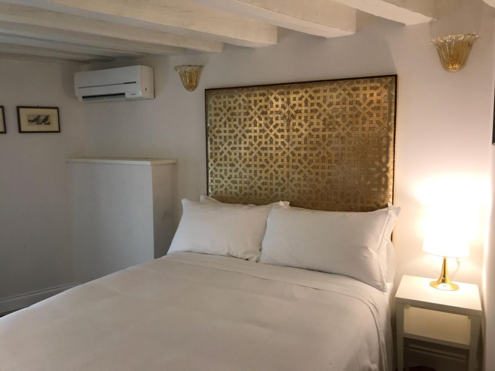 Standard Double Room photo 2