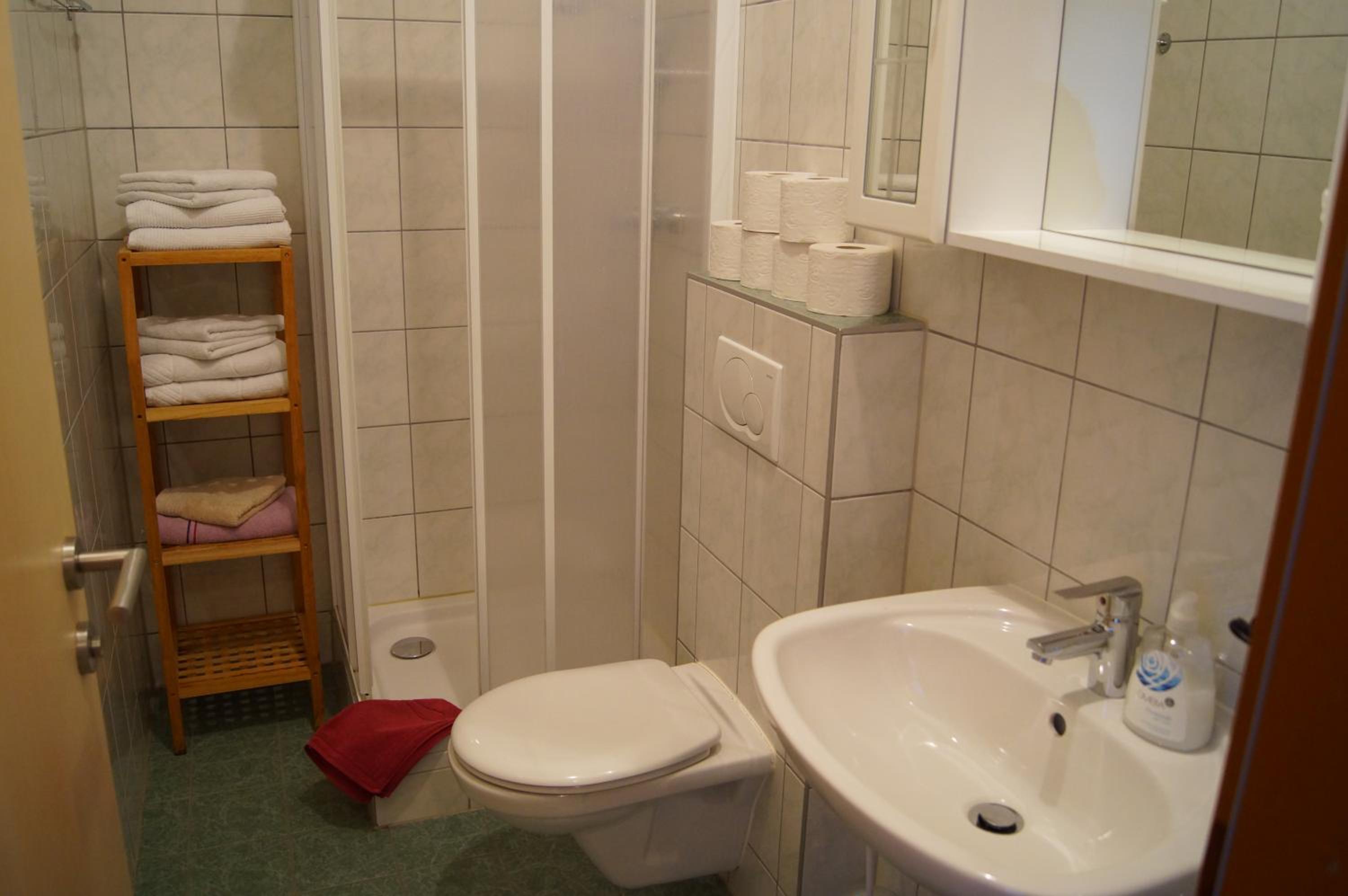 One-Bedroom Apartment photo 3