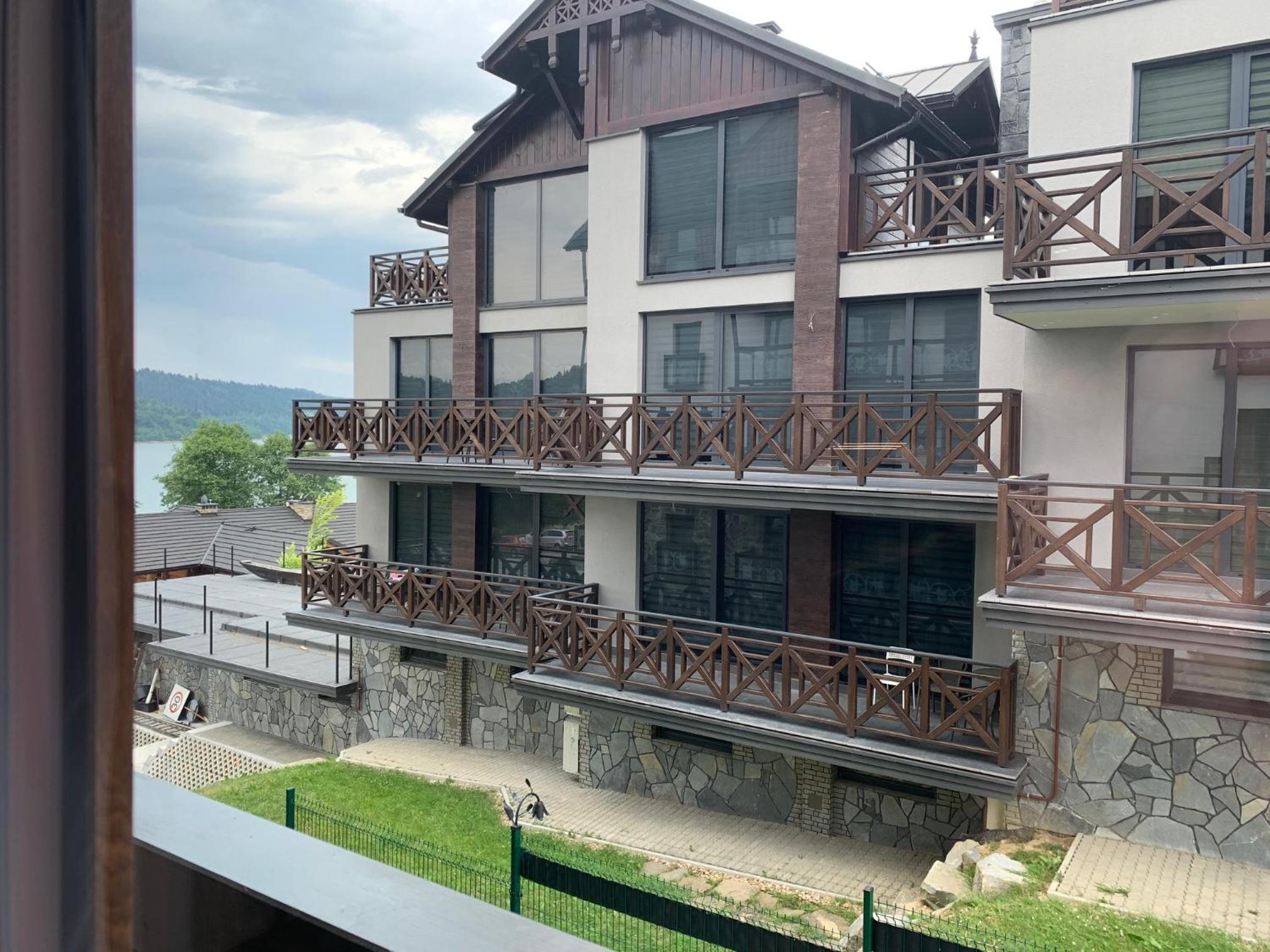 Apartment No. 18 with view of Settlement Czorsztyn