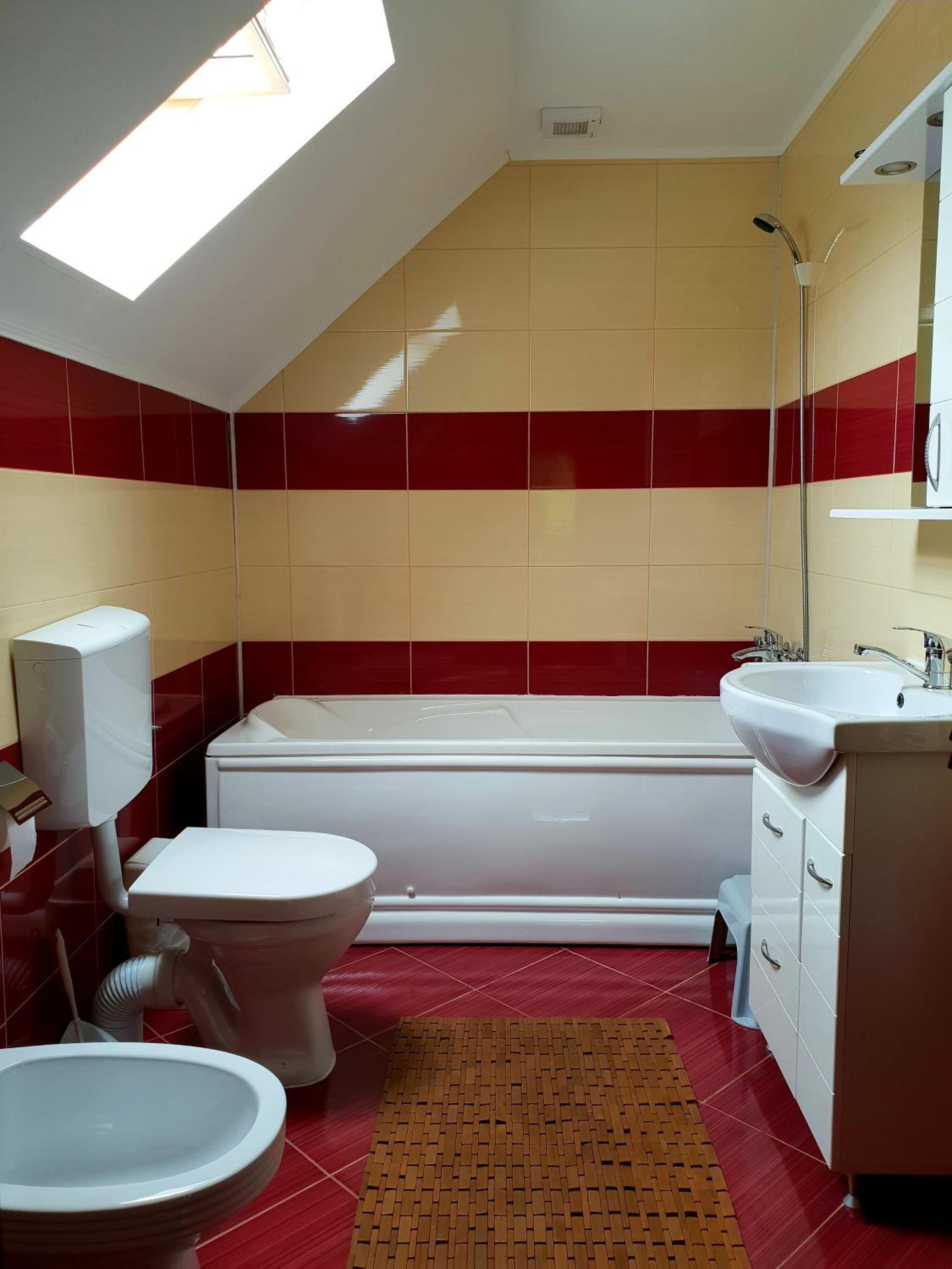 Deluxe Room - Photo 2