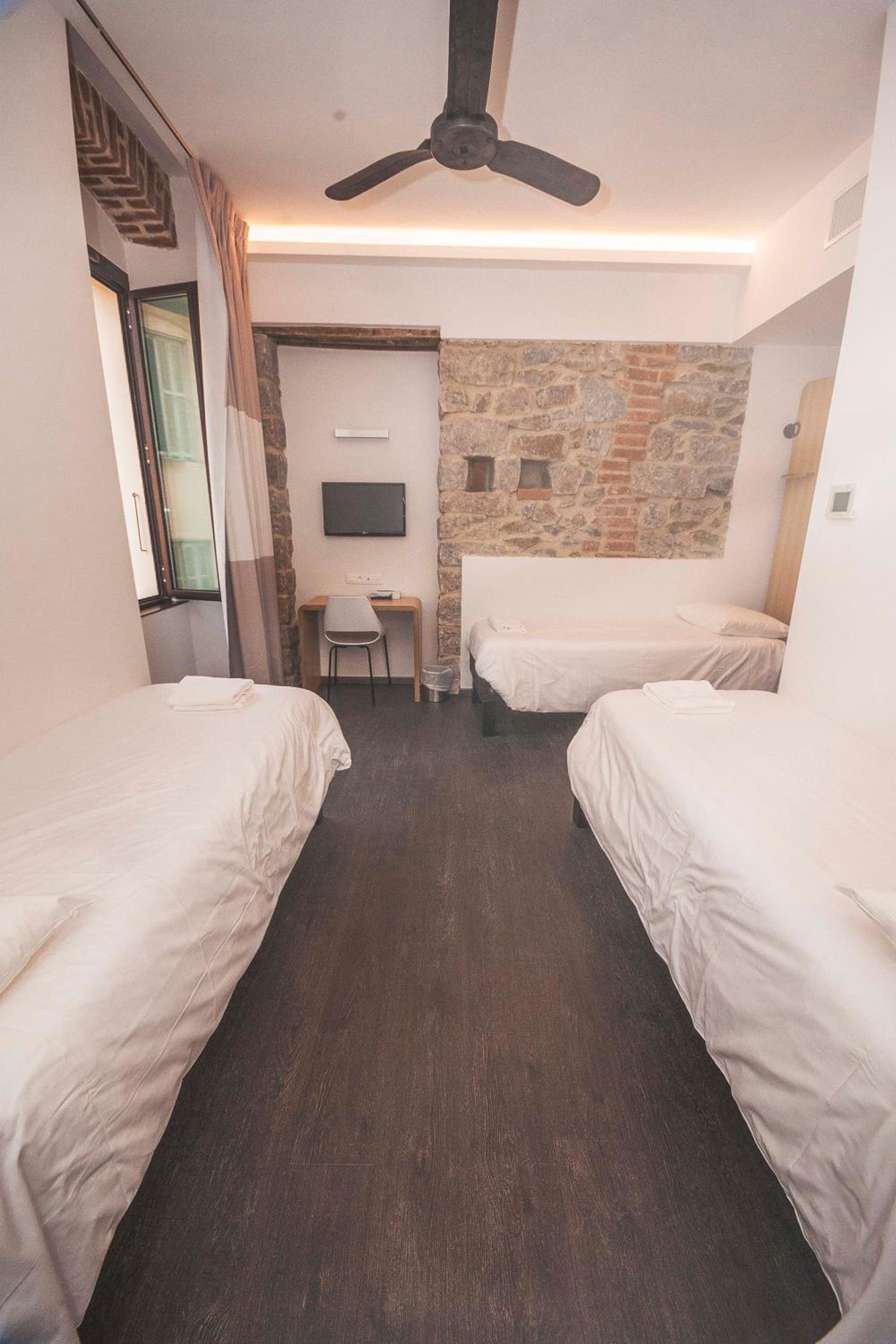 Triple Room - Photo 3