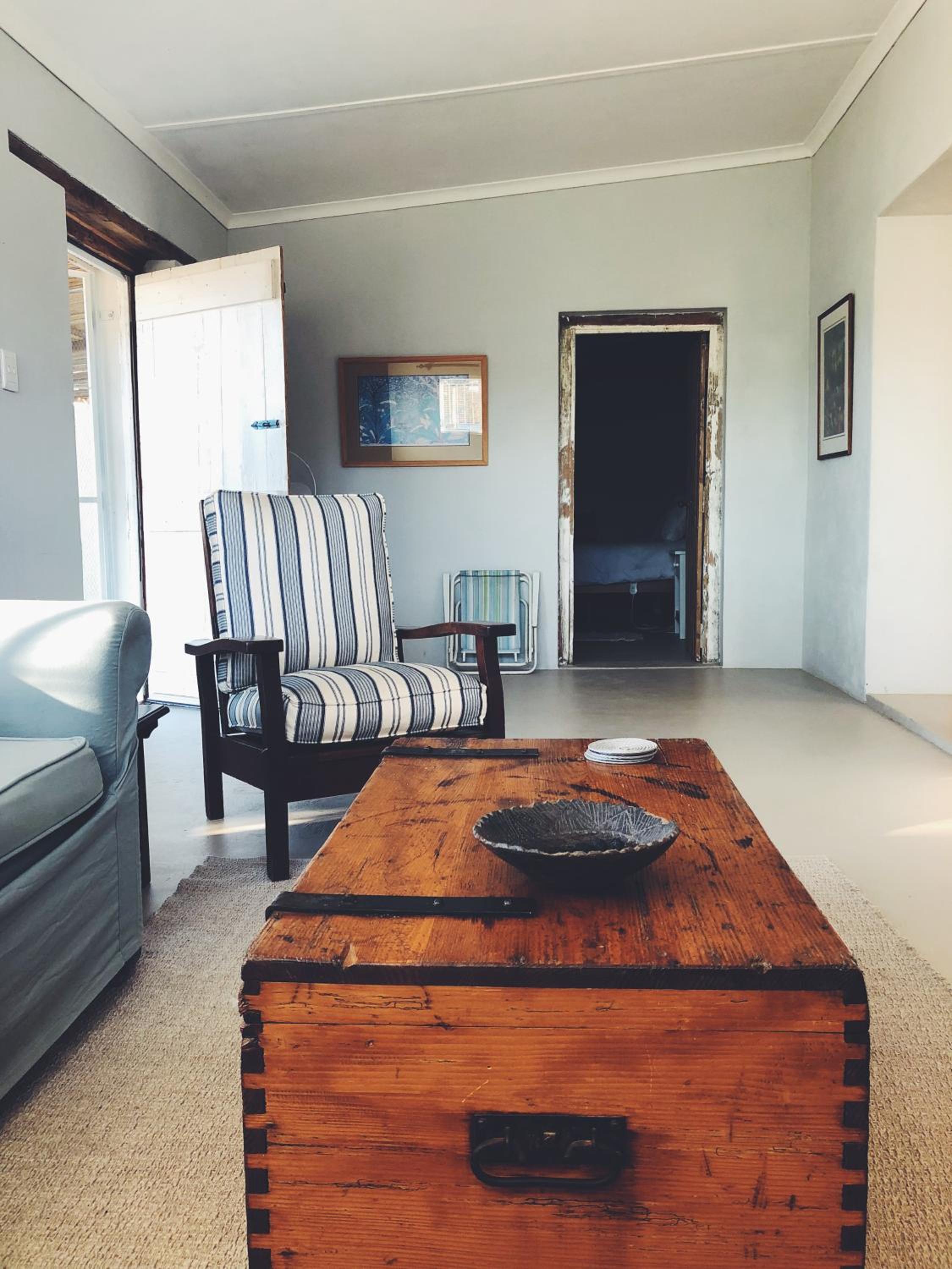 Two-Bedroom House - Photo 1