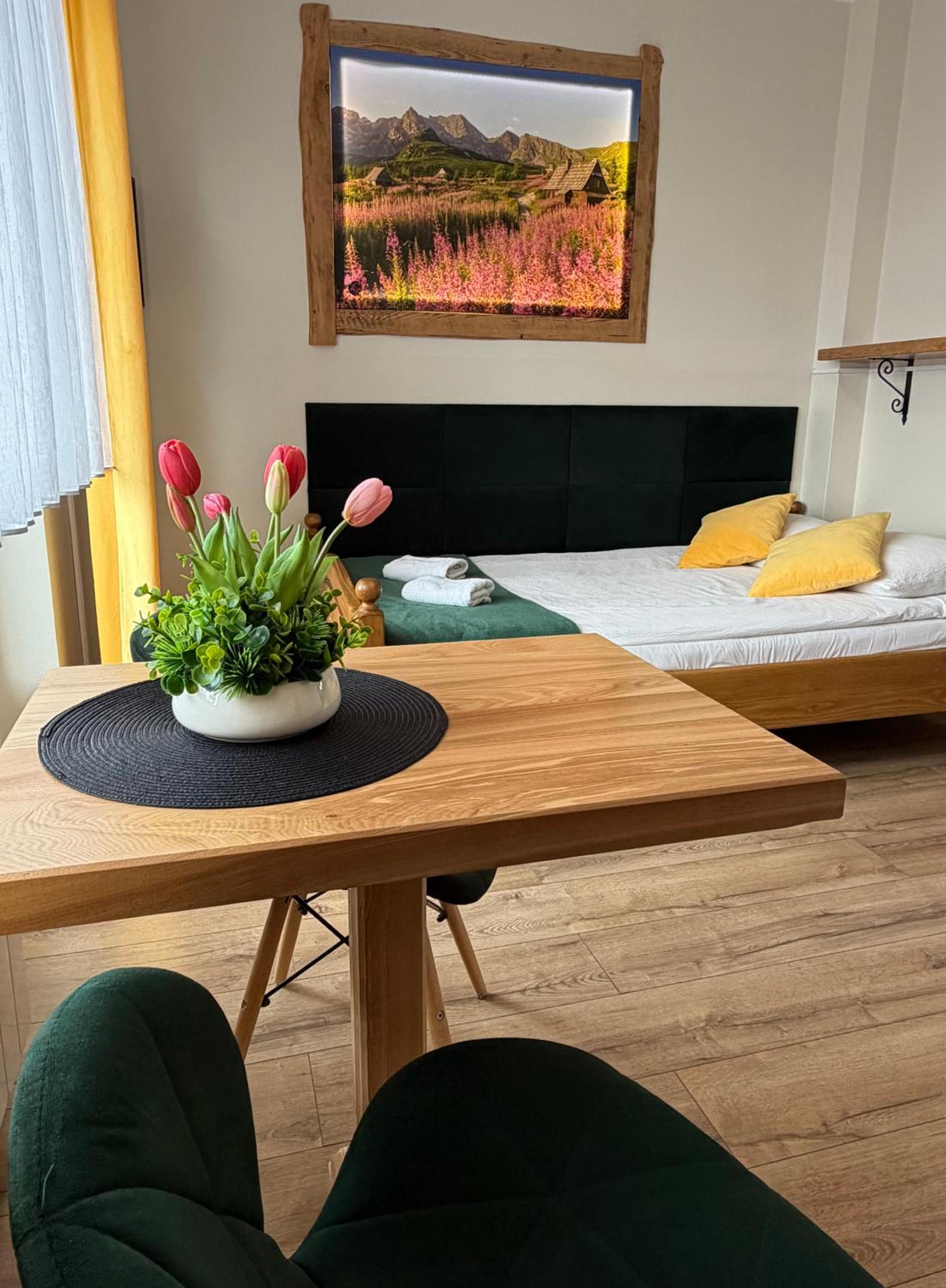 Double Room with Mountain View