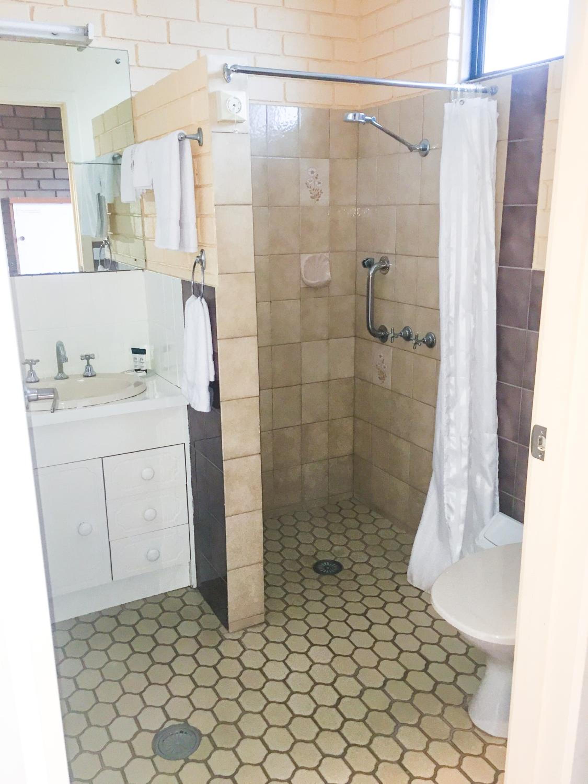 Triple Room - Photo 5