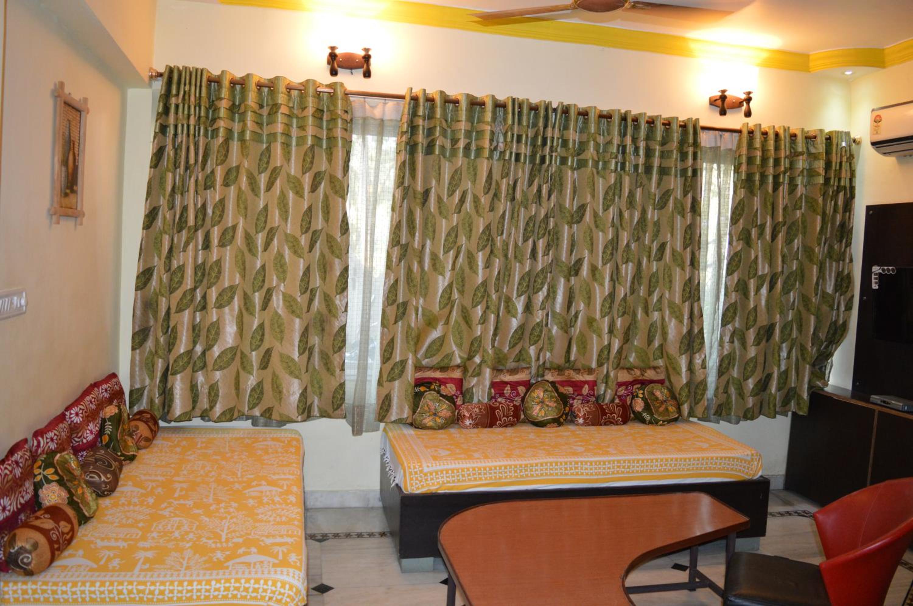 Deluxe Suite - Photo 5