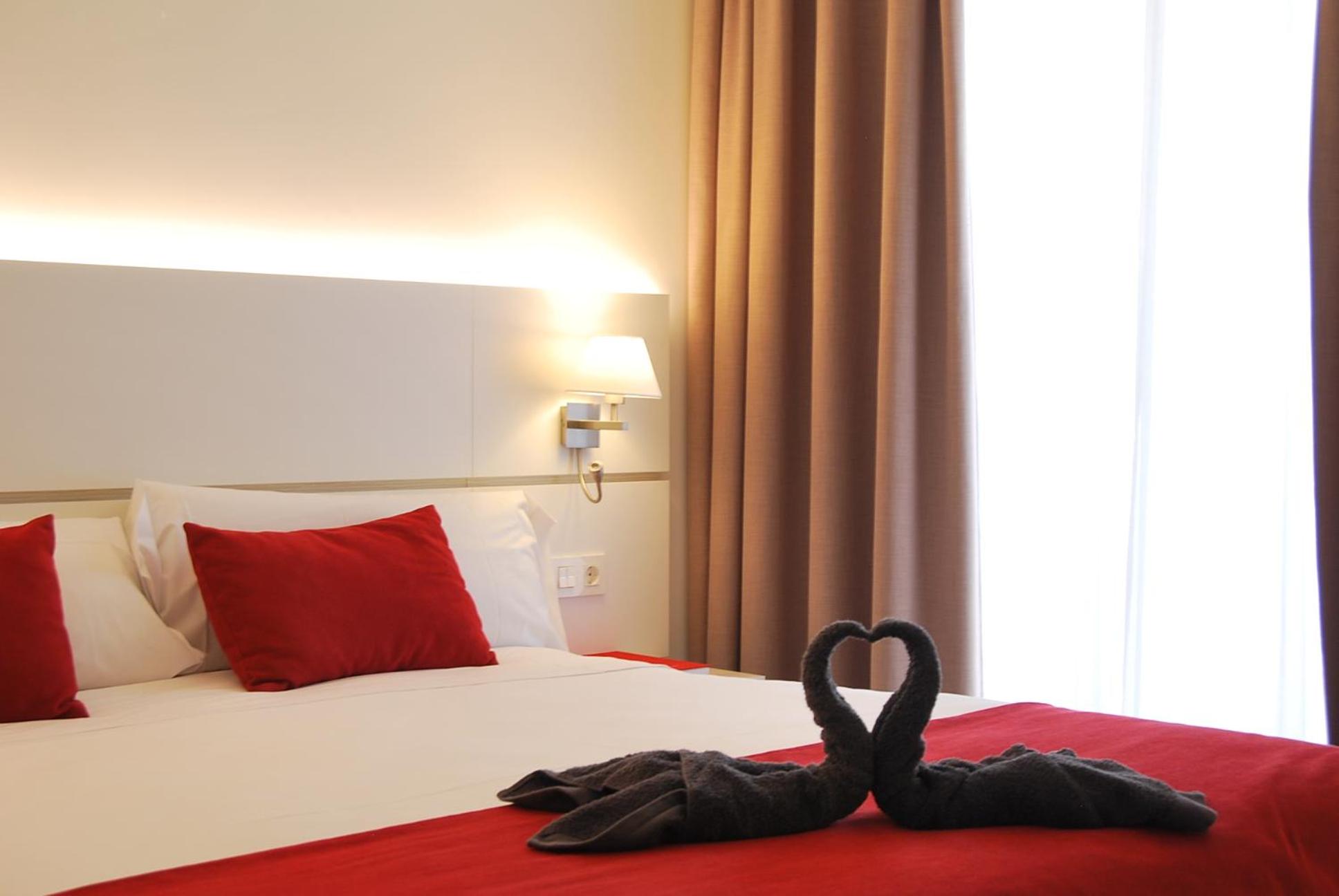 Deluxe Double or Twin Room with Balcony