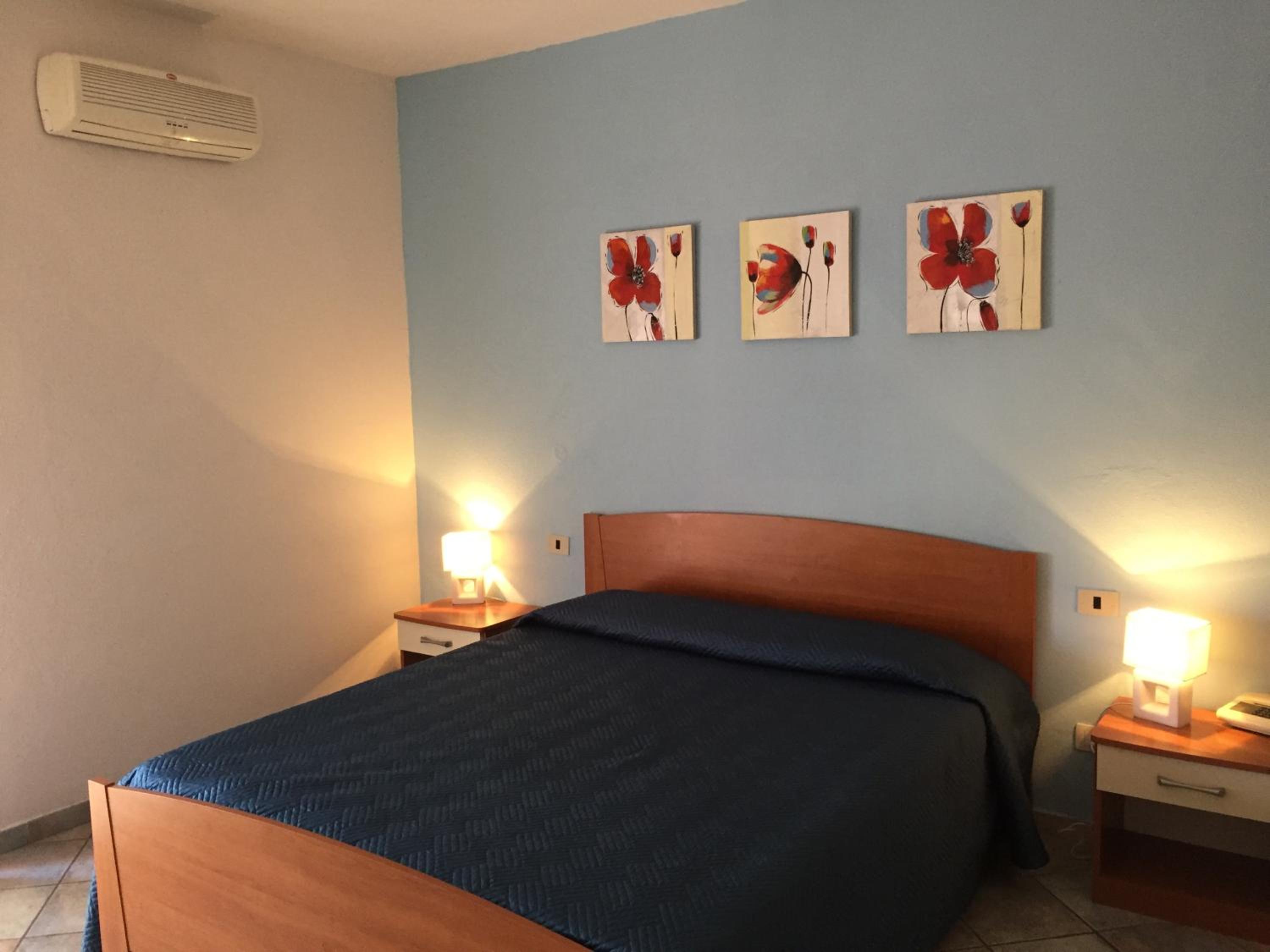 Economy Double Room photo 1
