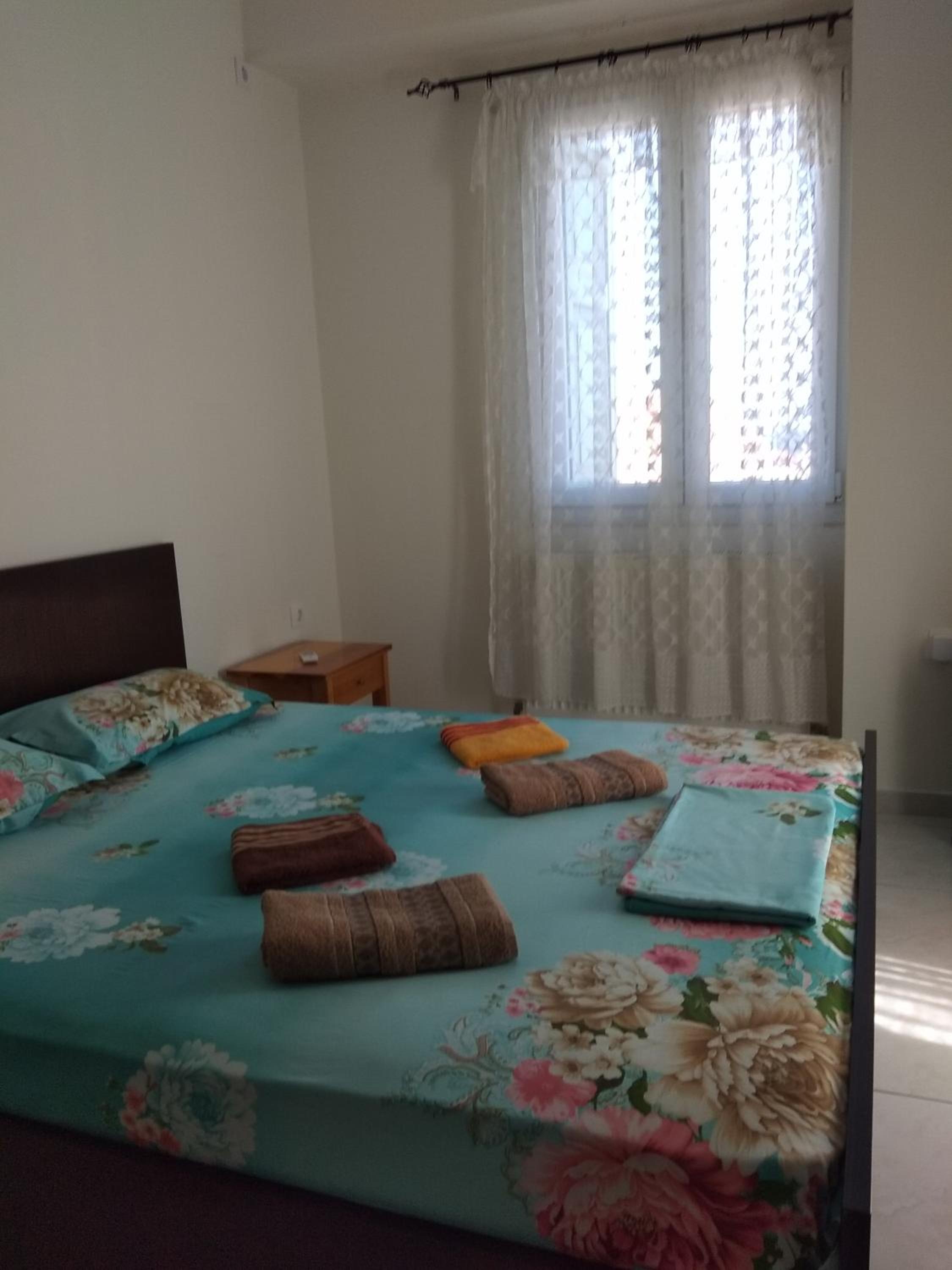 Double Room with Balcony - Photo 12