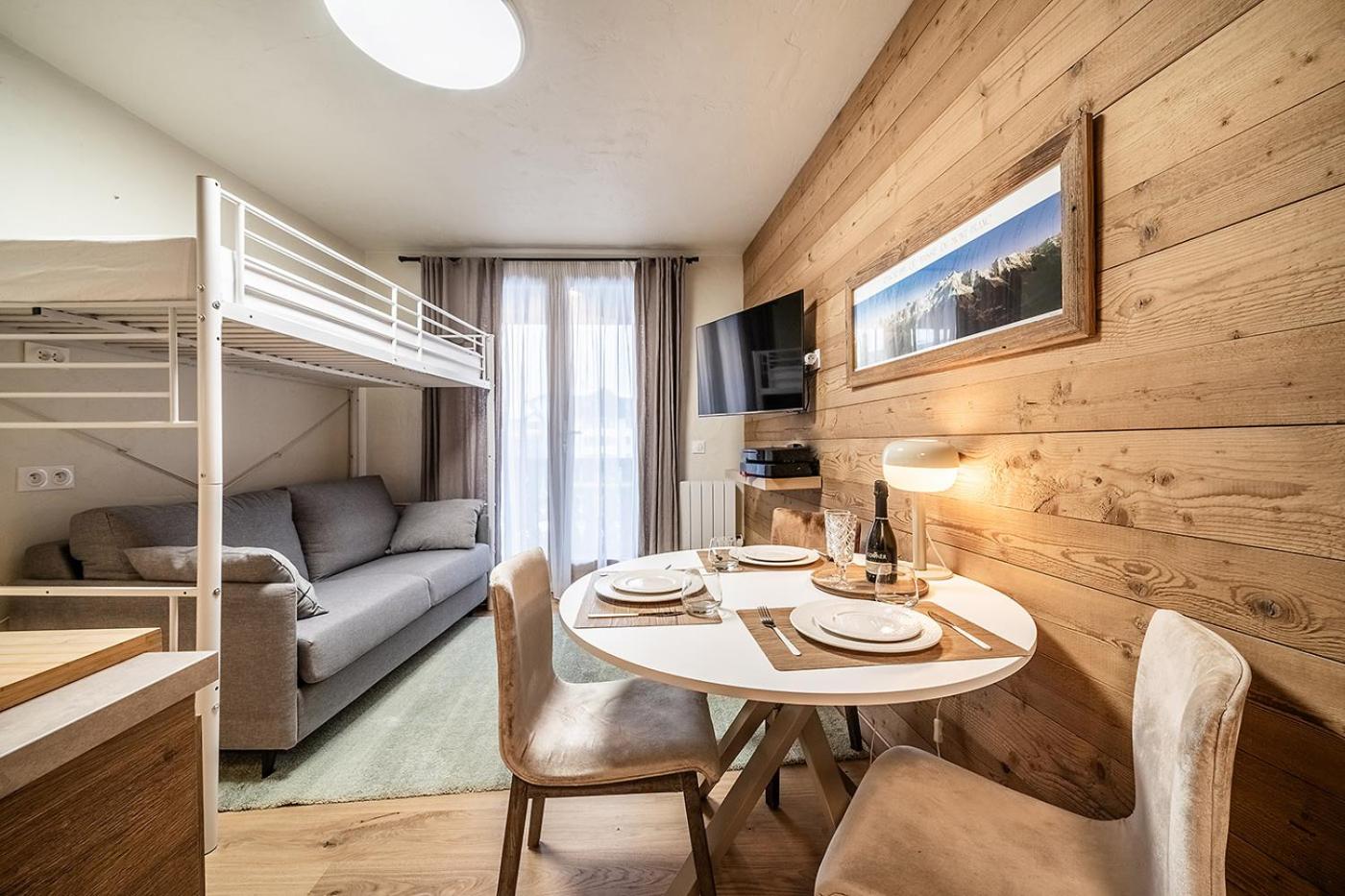 Iris studio with Aiguille du Midi view