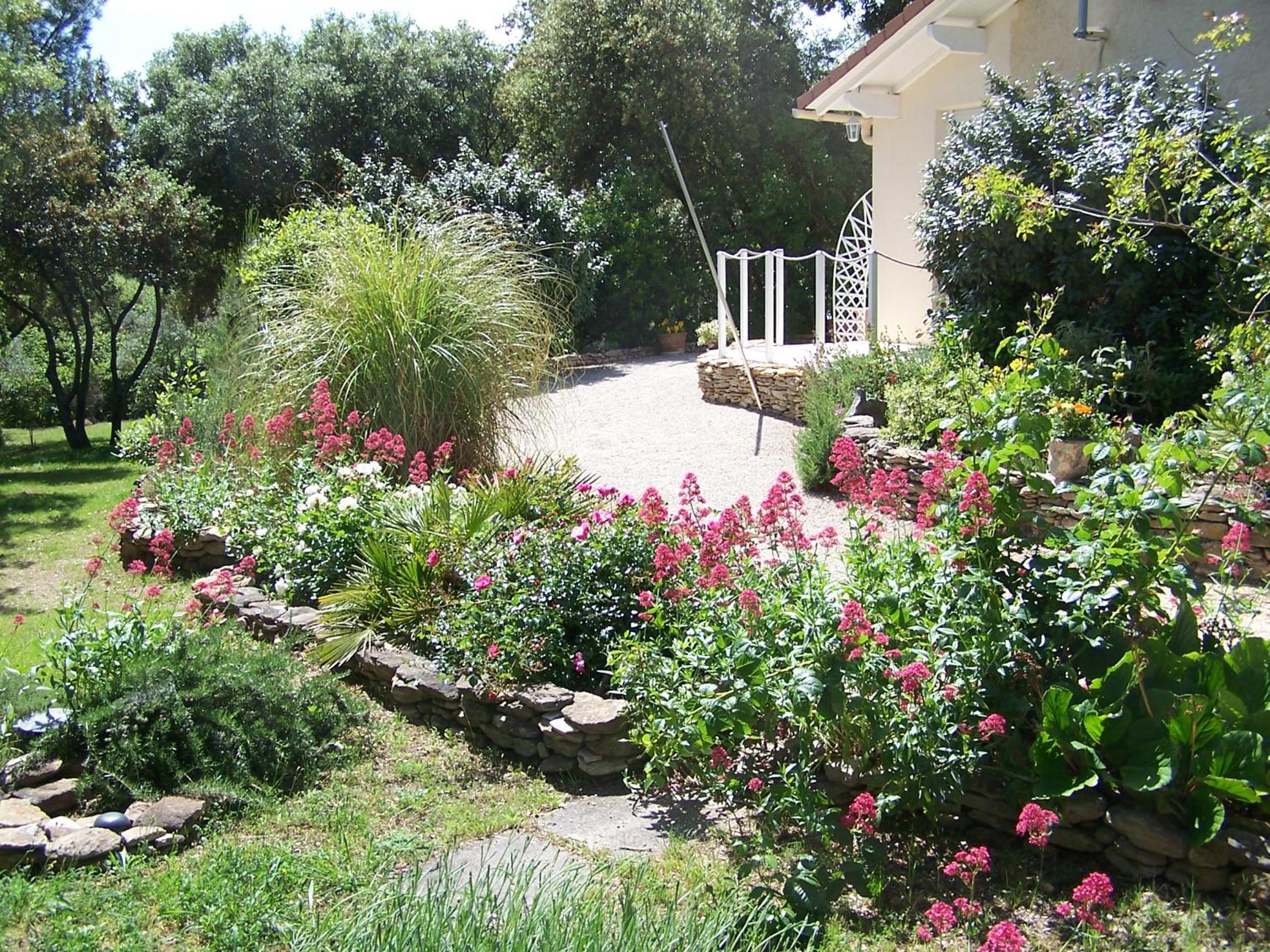 Apartment with Garden View