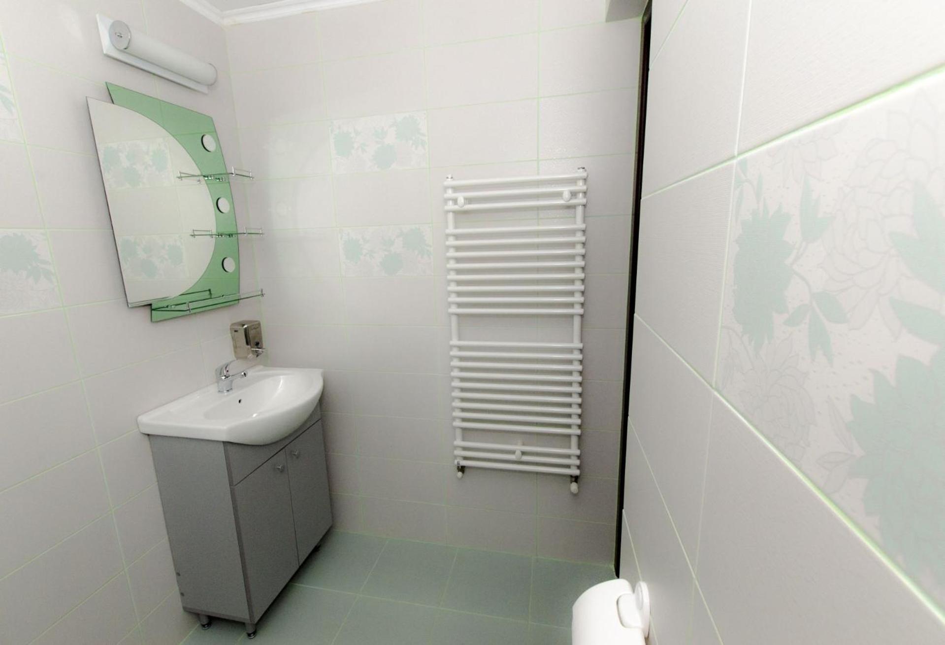 Double Room with Garden View - Photo 3