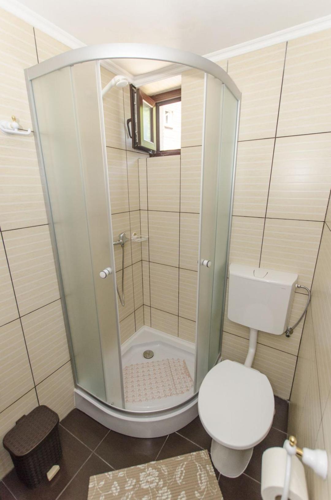 Apartment - Ground Floor - Photo 5