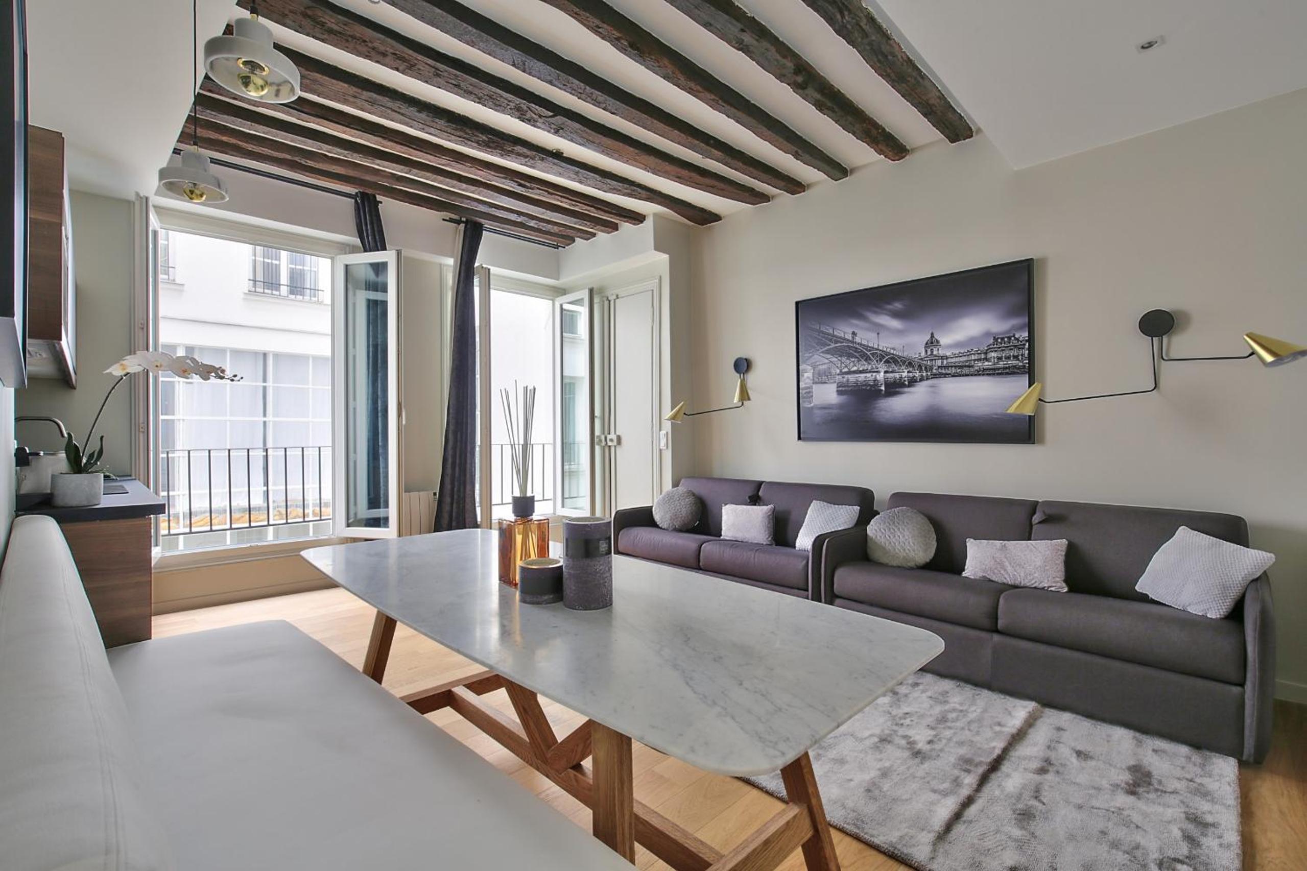 Apartment photo 1