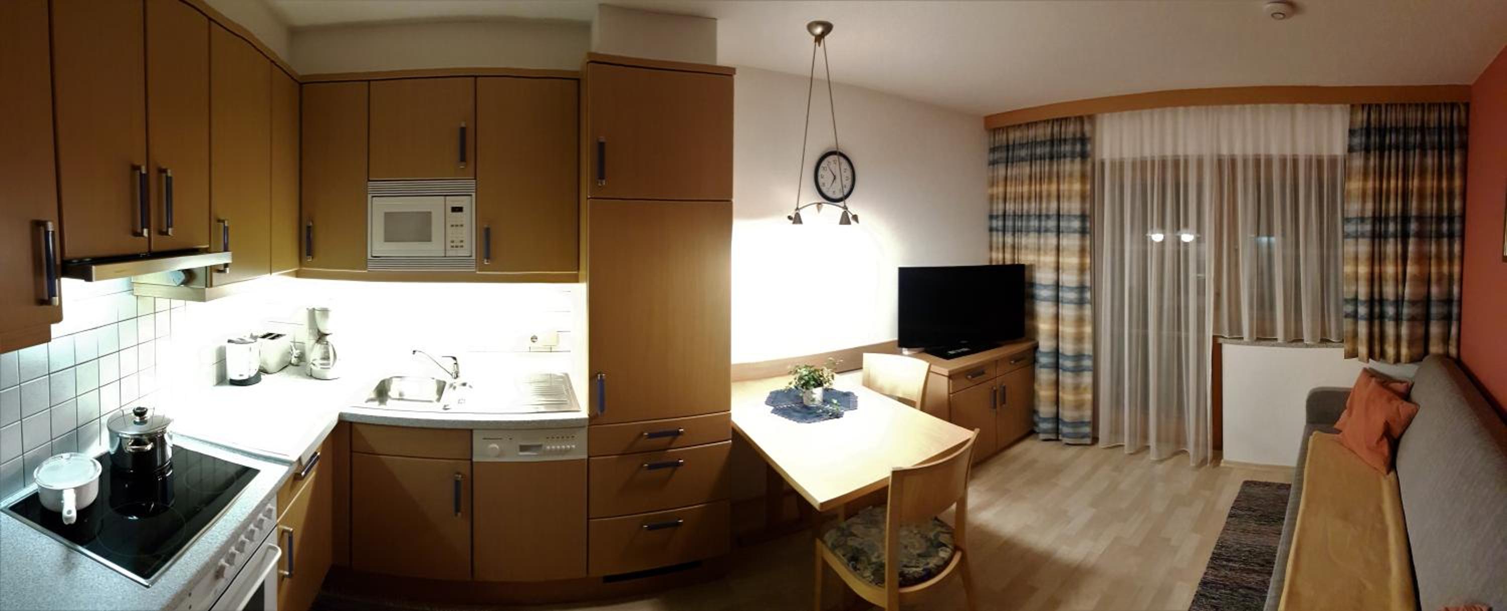 One-Bedroom Apartment photo 3