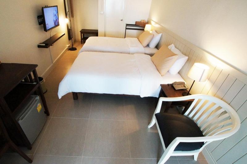 Deluxe Double Room with Sea View - Photo 2