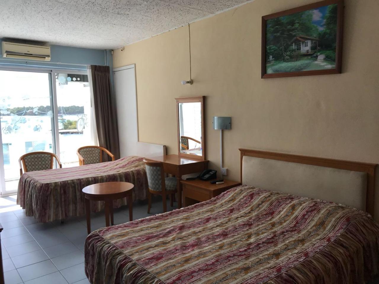 Deluxe Double Room with Balcony and Sea View - Photo 1