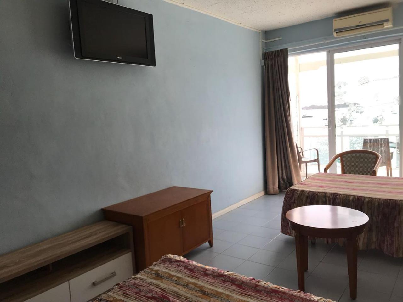 Deluxe Double Room with Balcony and Sea View - Photo 6