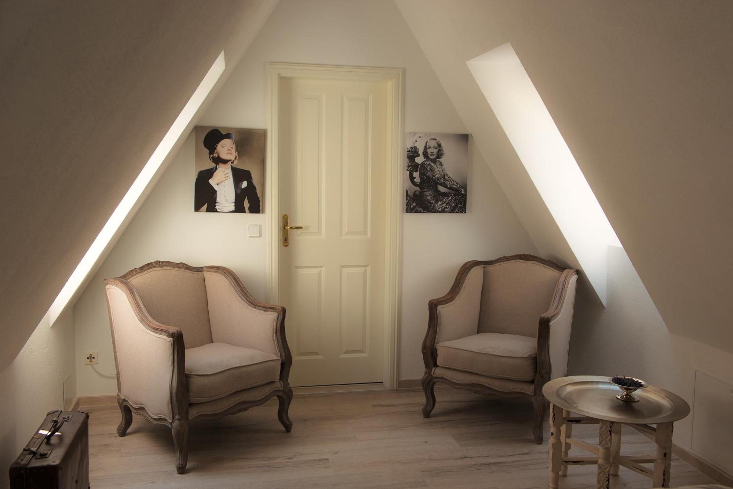 Apartment - Photo 1