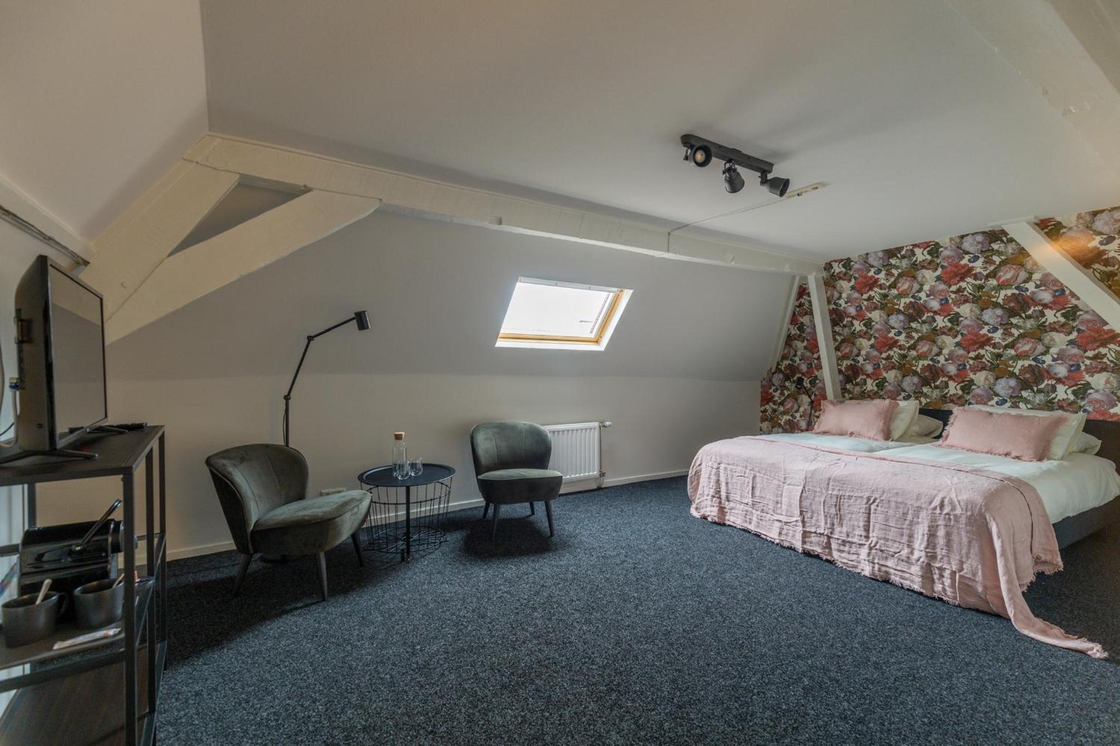 Double Room with Private Bathroom