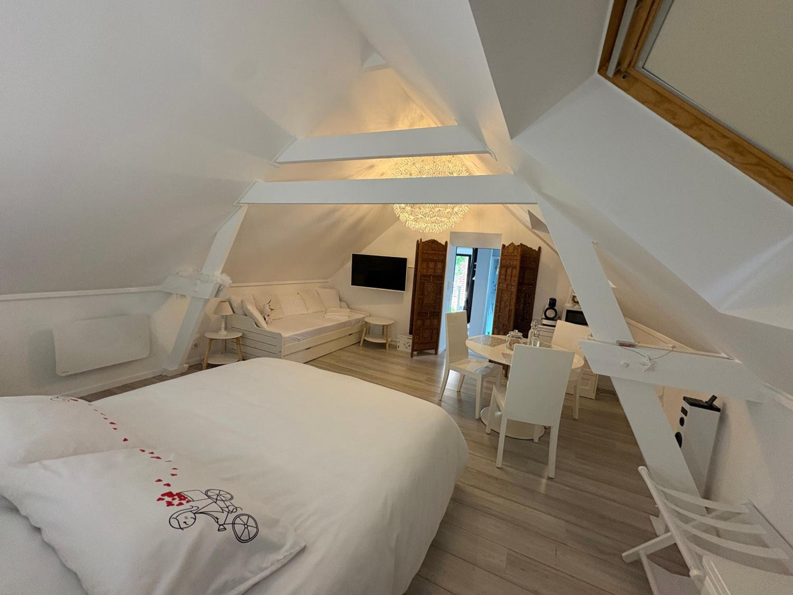Double Room with Private Bathroom