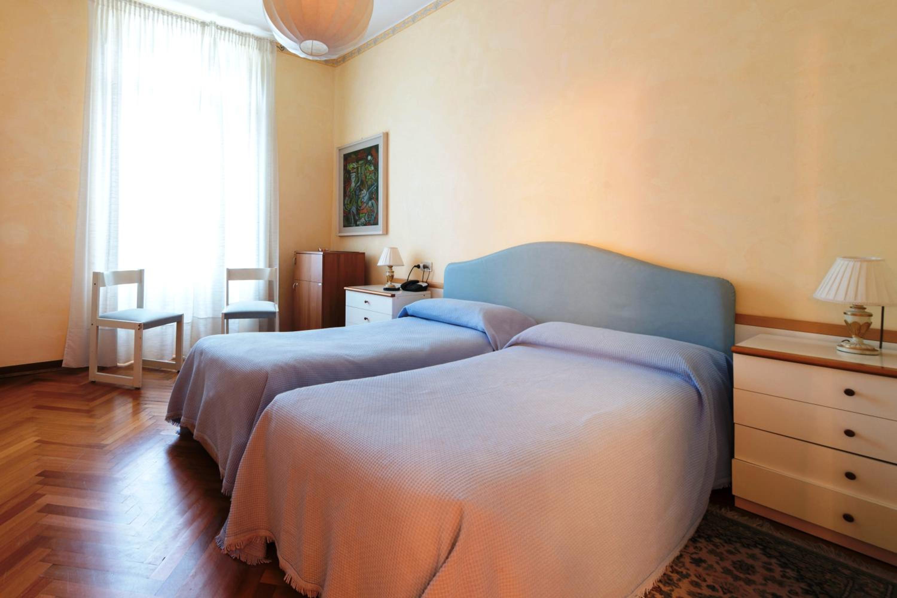 Economy Double Room photo 2