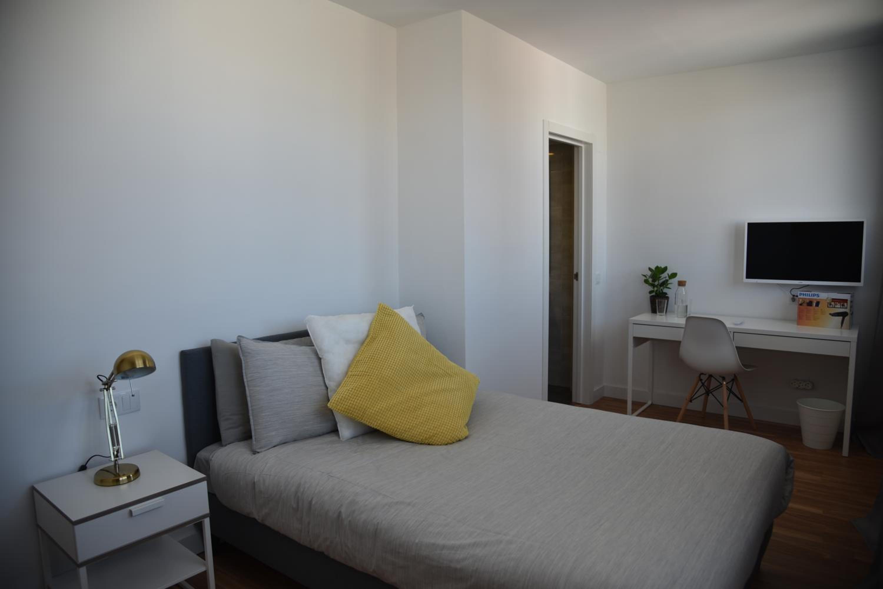 Suite with City View photo 3